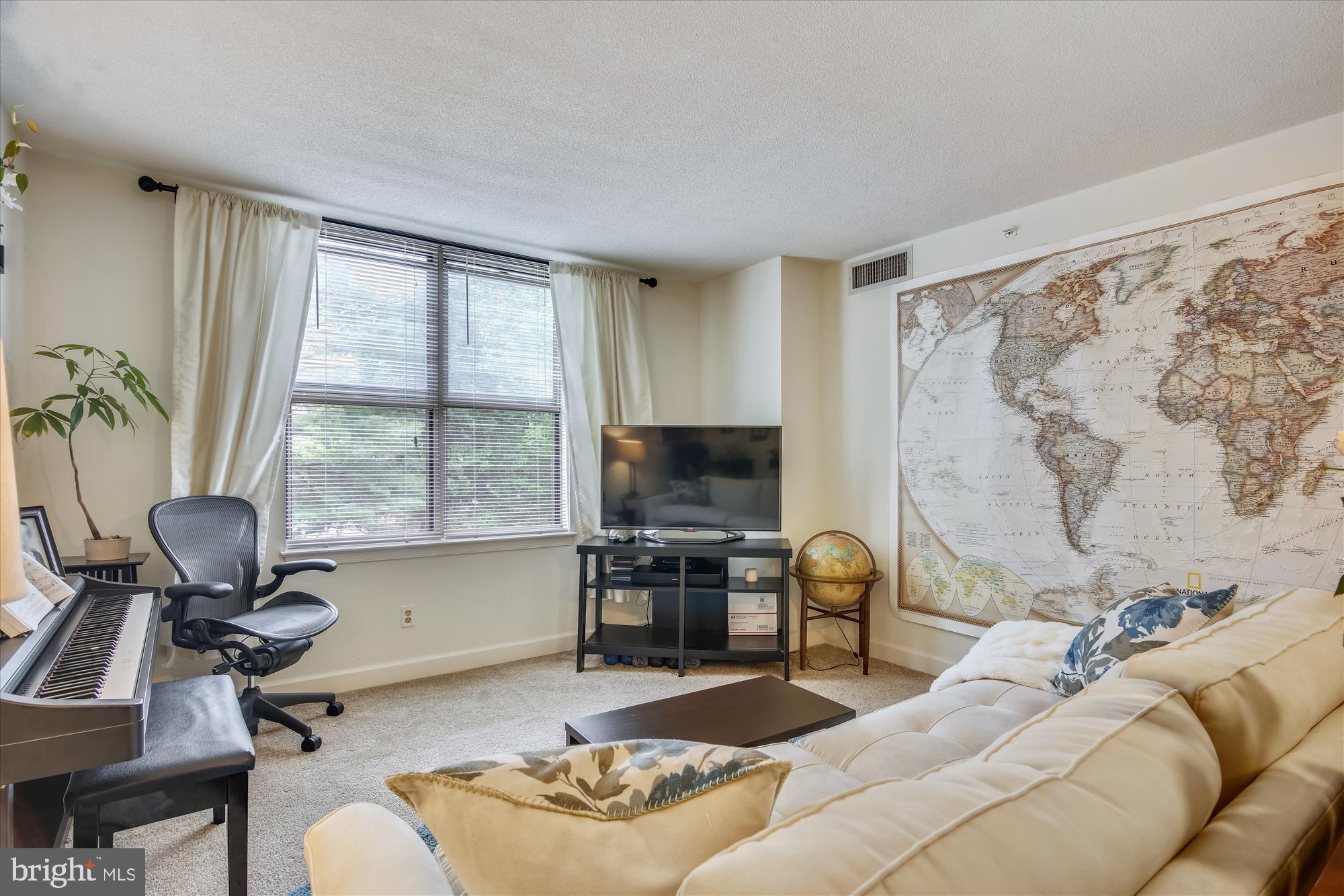 MADISON PARK CONDOMINIUMS - Residential Lease