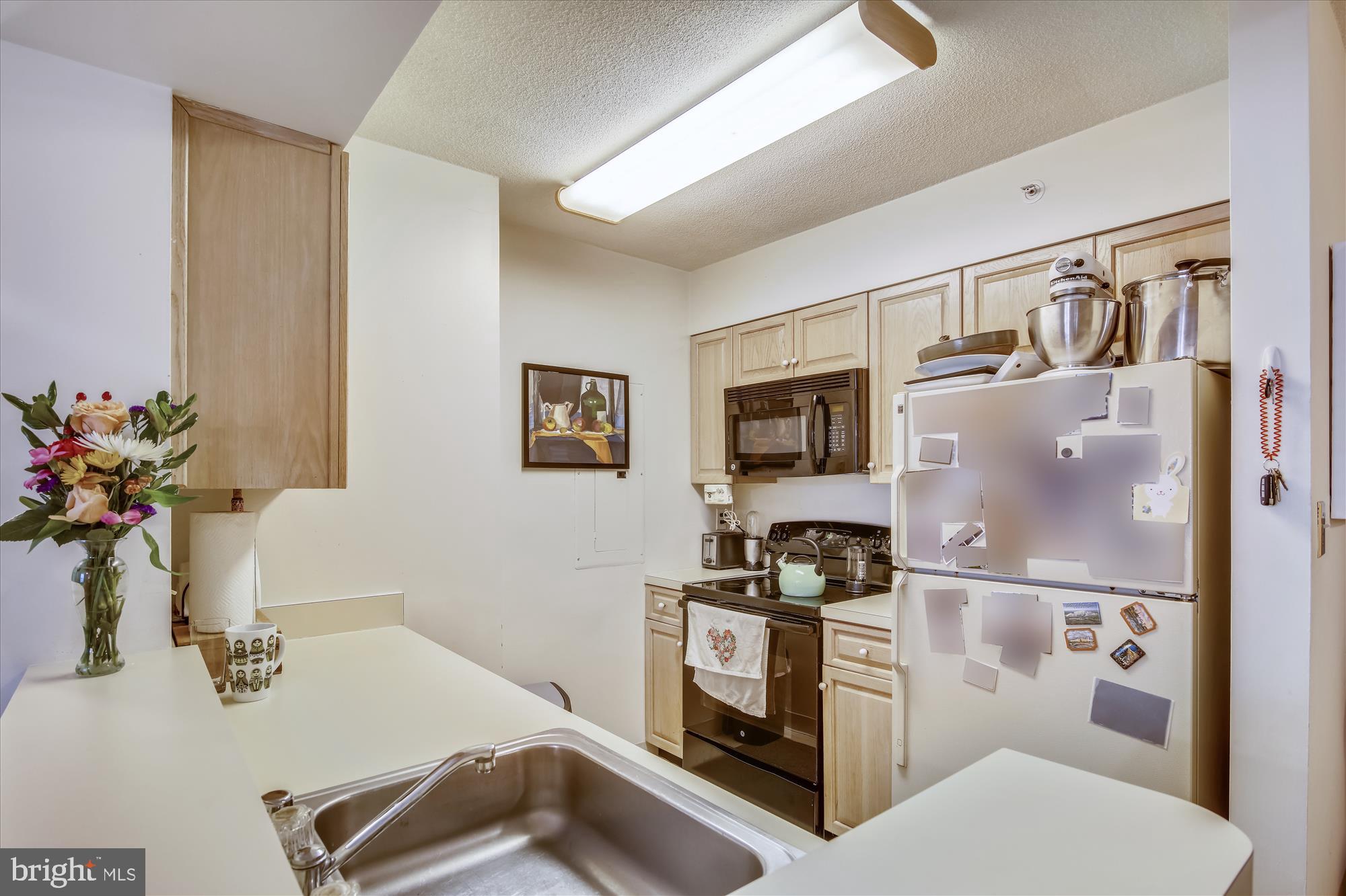 MADISON PARK CONDOMINIUMS - Residential Lease