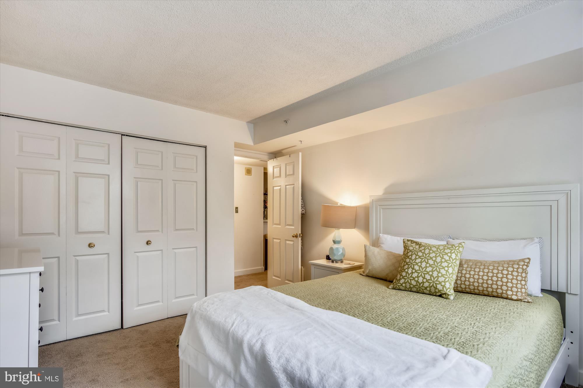 MADISON PARK CONDOMINIUMS - Residential Lease