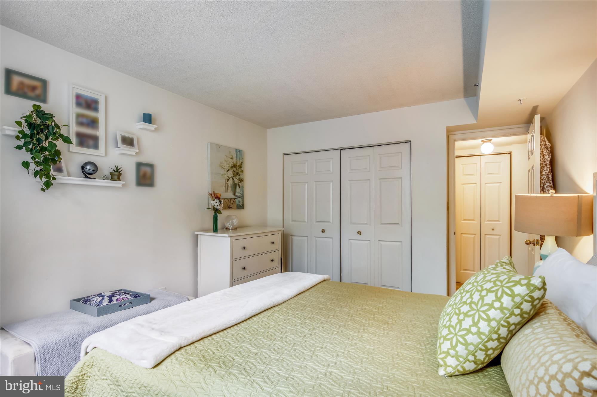 MADISON PARK CONDOMINIUMS - Residential Lease