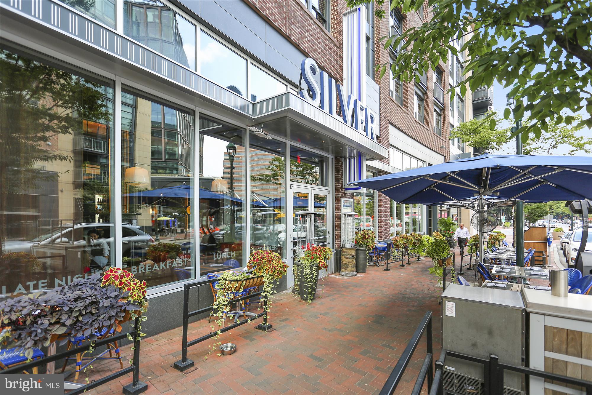 MADISON PARK CONDOMINIUMS - Residential Lease