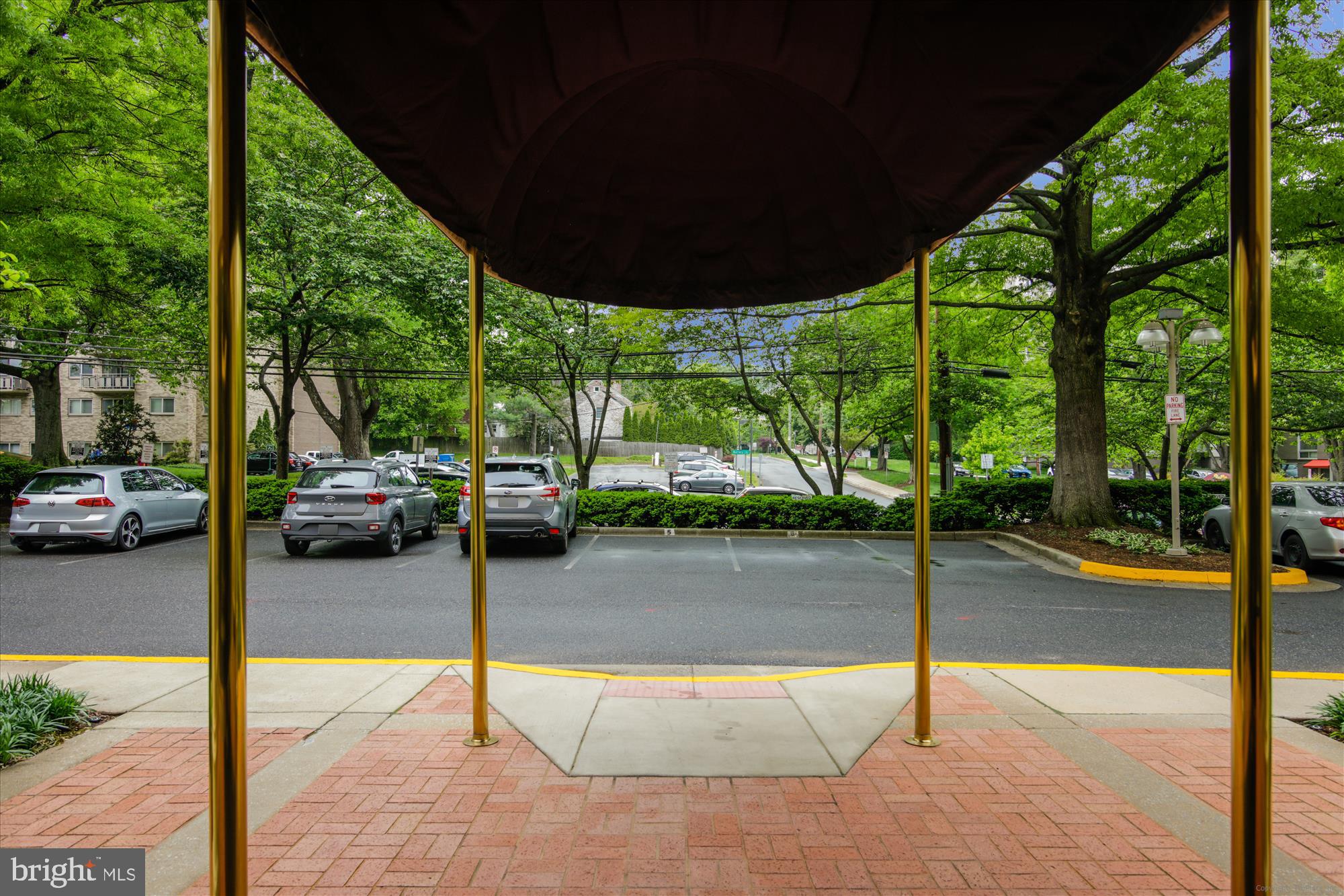 MADISON PARK CONDOMINIUMS - Residential Lease