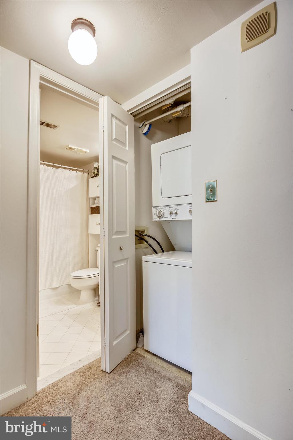 MADISON PARK CONDOMINIUMS - Residential Lease