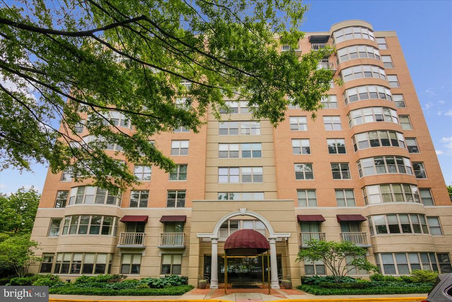 Welcome Home to this fabulous condo in Madison Park! This 1-bedroom, 1-bathroom unit offers new carpet throughout , new floors in the kitchen  and new stove :an ideal location just steps away from downtown Bethesda, NIH, Metro, restaurants, and shops. The condo features an open floor plan with a spacious kitchen and a breakfast bar that seamlessly flows into the bright living room.   Enjoy lovely views from the windows and let natural light fill the space.
The Prime bedroom is generously sized and includes a walk-in closet for all your storage needs. The large bathroom adds to the luxurious feel of the condo. Convenience is key with a washer and dryer located within the unit.
Renting this condo also comes with the added benefits of a garage parking space and extra storage. The building provides a secured lobby, on-site management, a fitness center, a park-like courtyard, and a party room for residents to enjoy.
The location of this home is unbeatable, as it is within walking distance to dining, shops, entertainment, and the Bethesda Metro. Commuting to work or exploring the surrounding areas is a breeze with easy access to the Capital Crescent Trail, Bethesda Trolley, NIH, Walter Reed, DC, and major highways like 270/I-495. Nore: virtual staging!