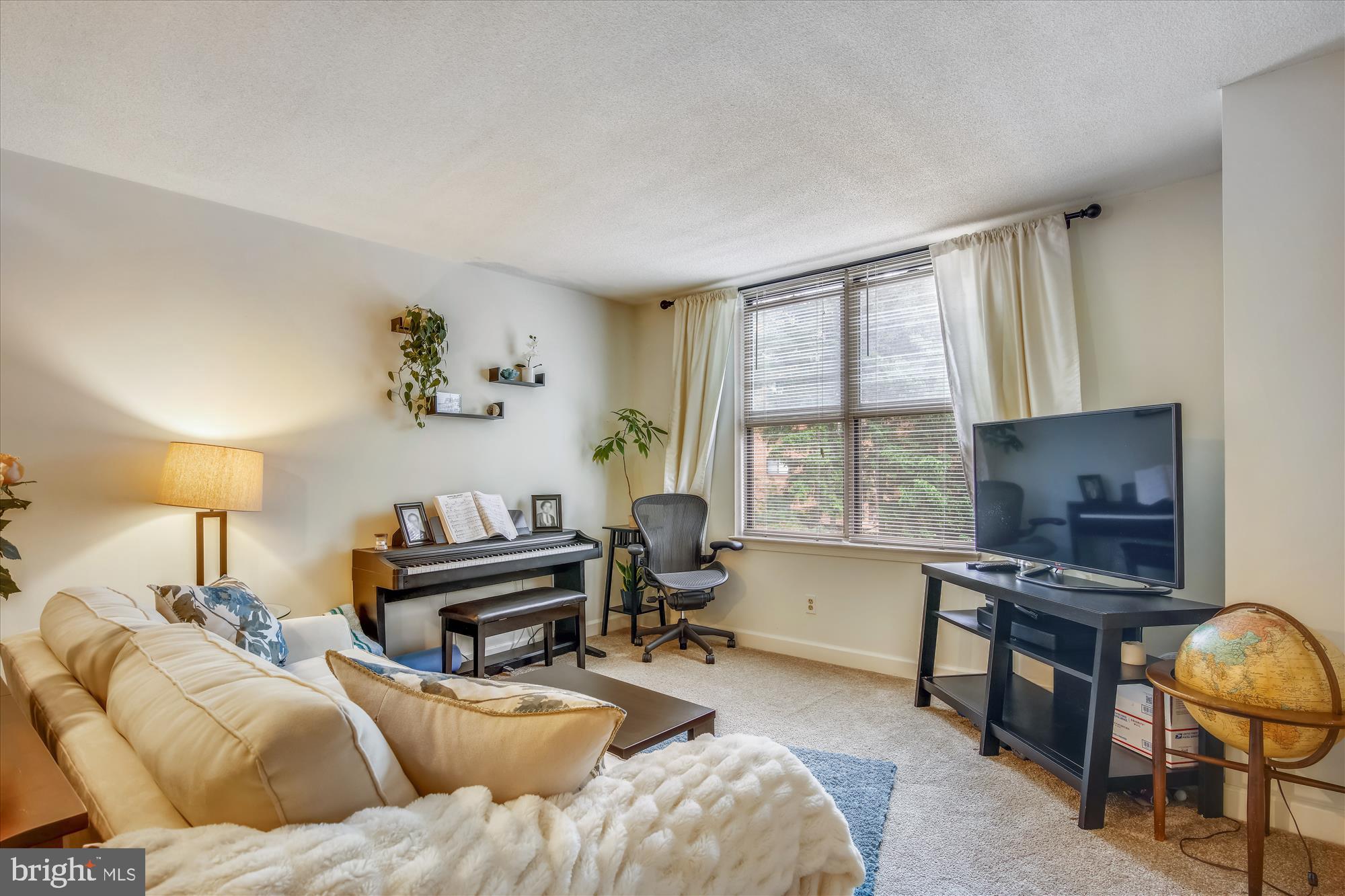 MADISON PARK CONDOMINIUMS - Residential Lease