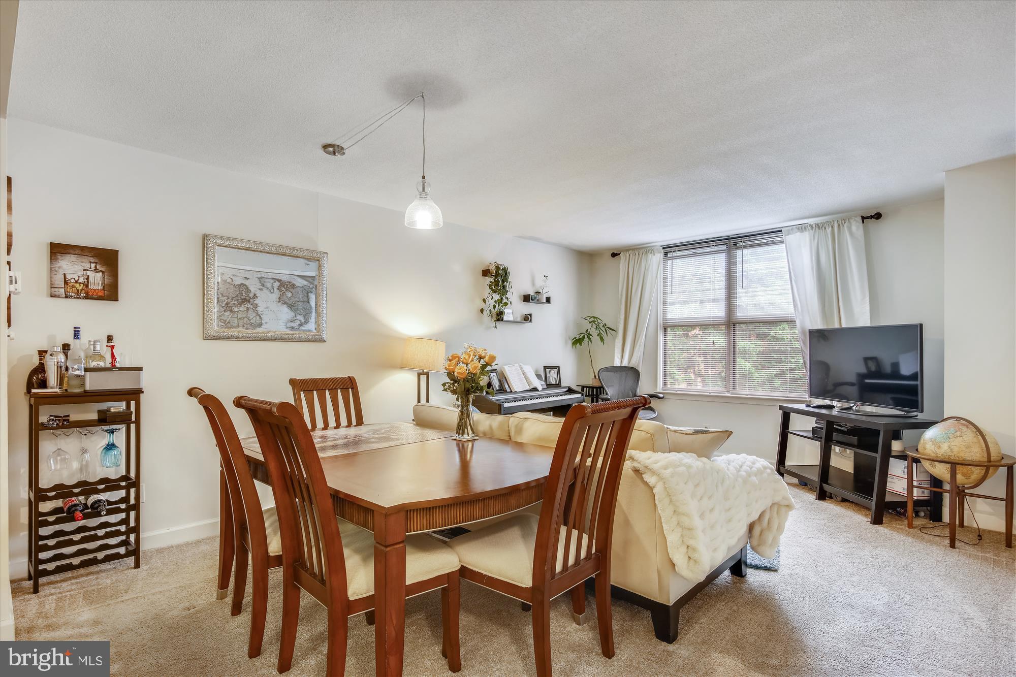 MADISON PARK CONDOMINIUMS - Residential Lease