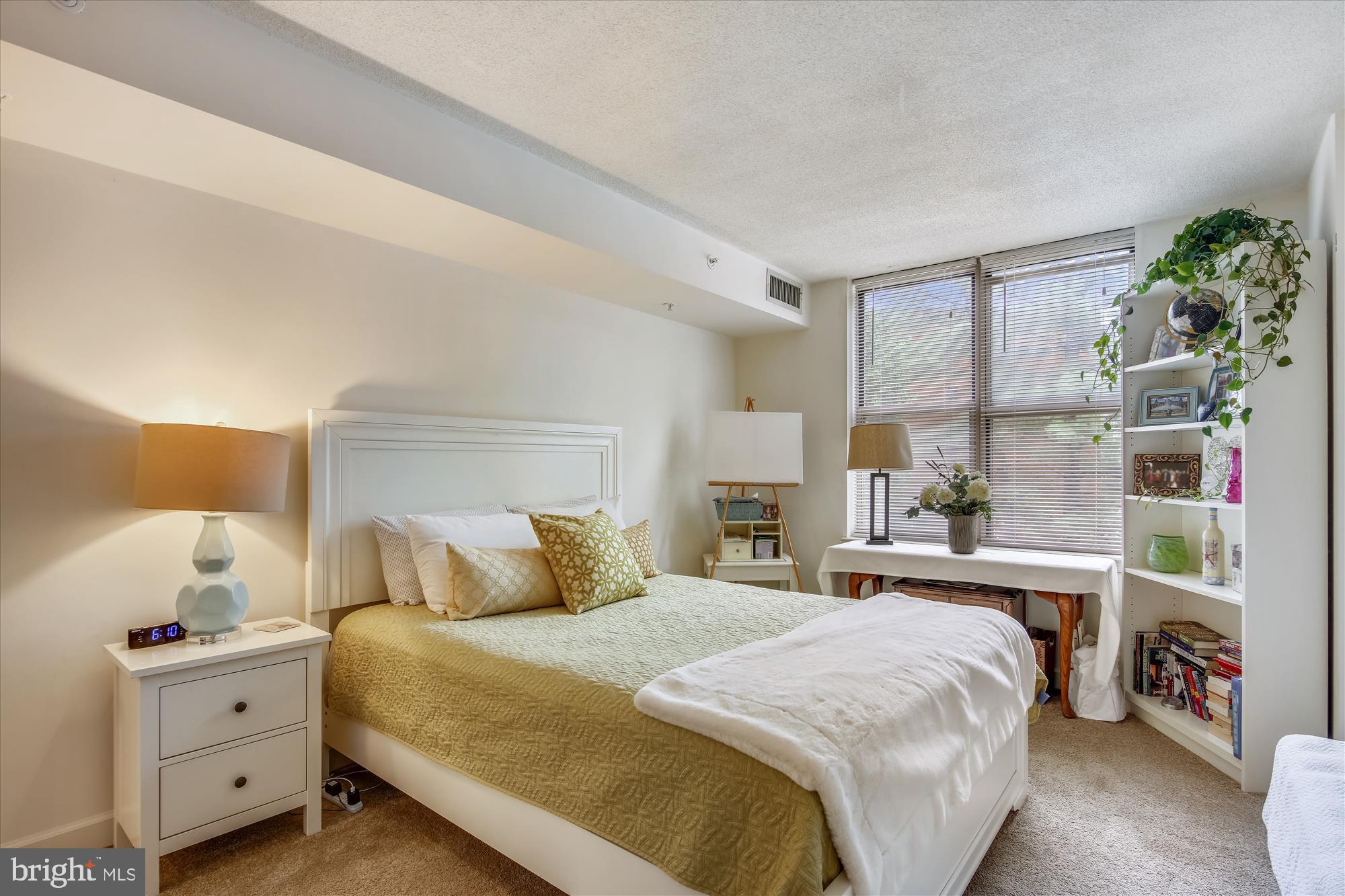 MADISON PARK CONDOMINIUMS - Residential Lease