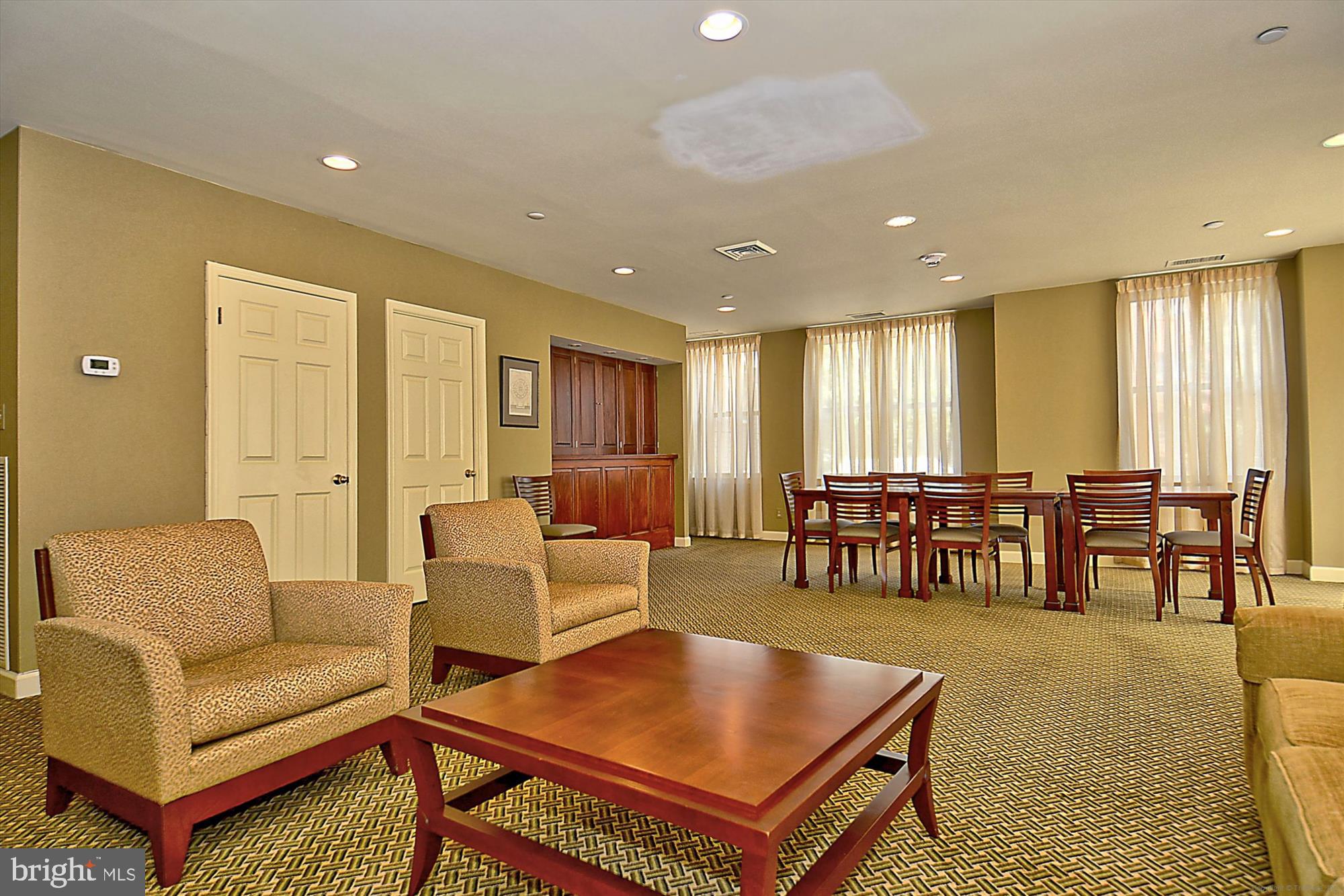 MADISON PARK CONDOMINIUMS - Residential Lease