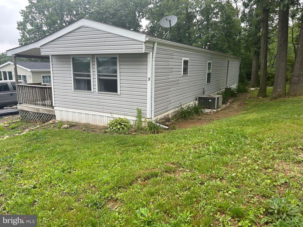 Photo of 3 MOUNTAIN TOP LN, NARVON, PA 17555 (MLS # PALA2037114)