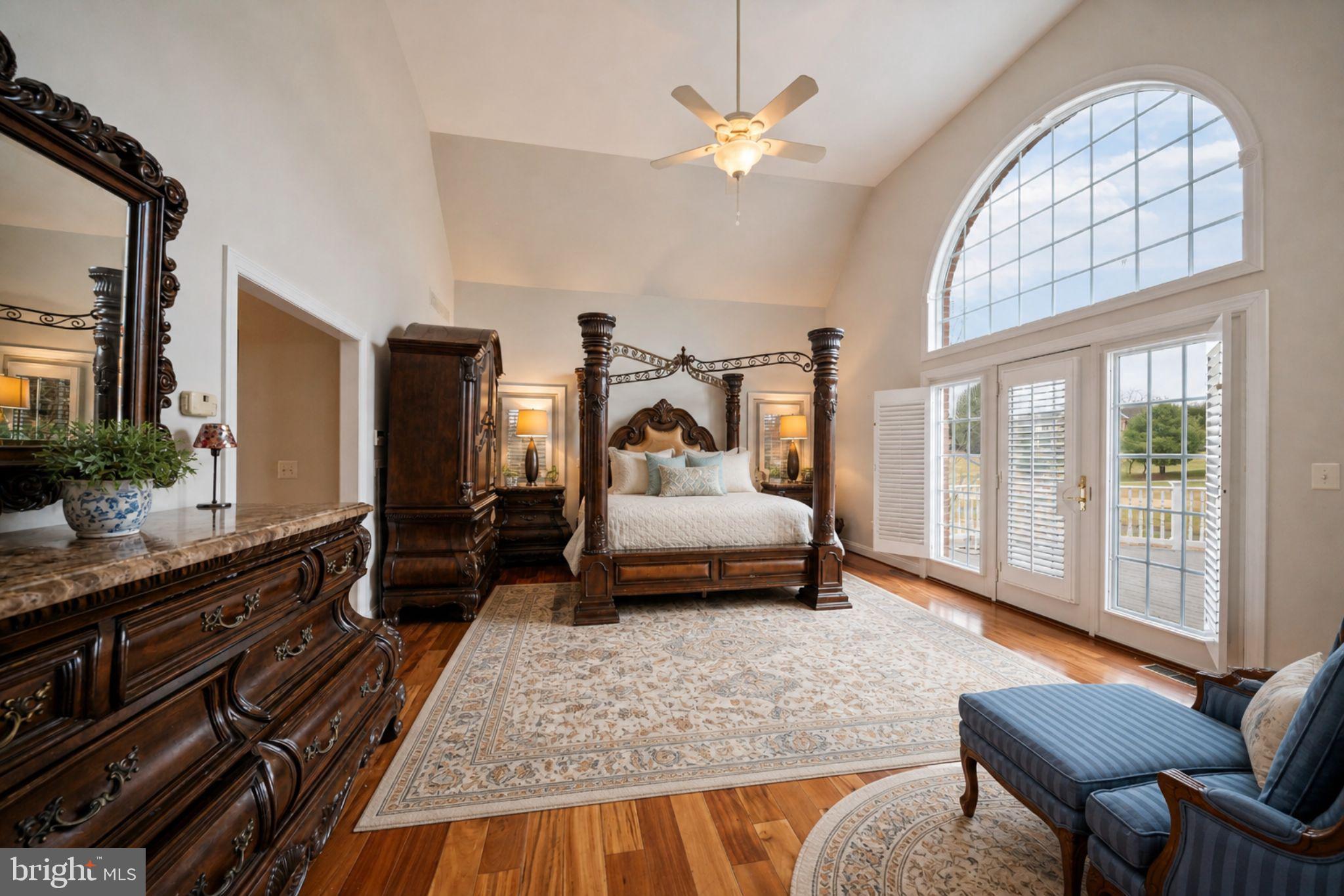 HAYFIELDS MANOR - Residential