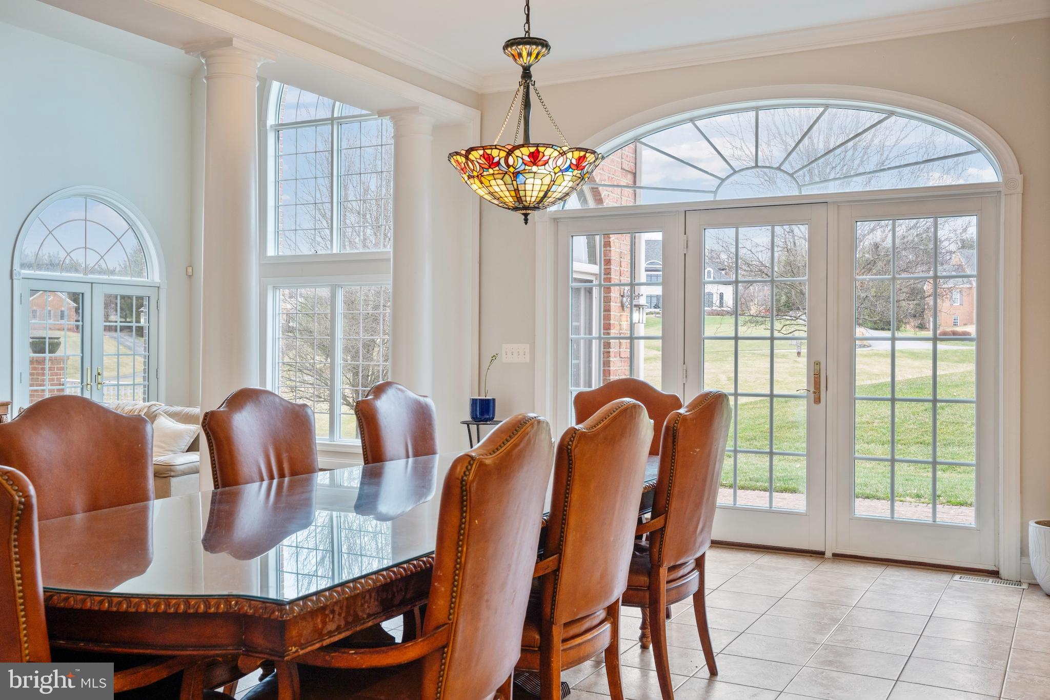 HAYFIELDS MANOR - Residential