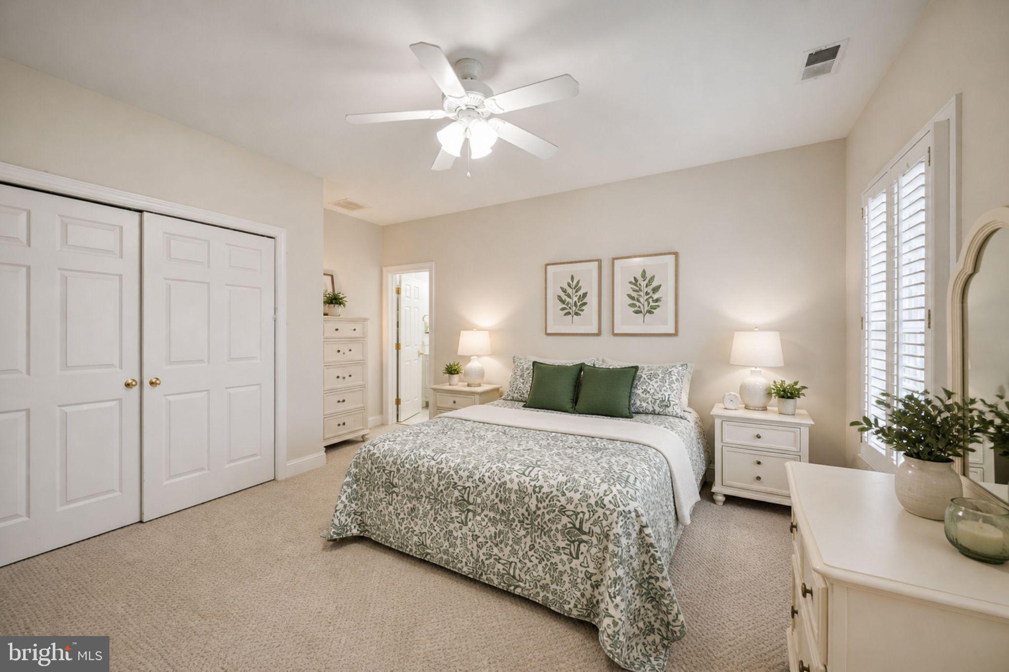 HAYFIELDS MANOR - Residential