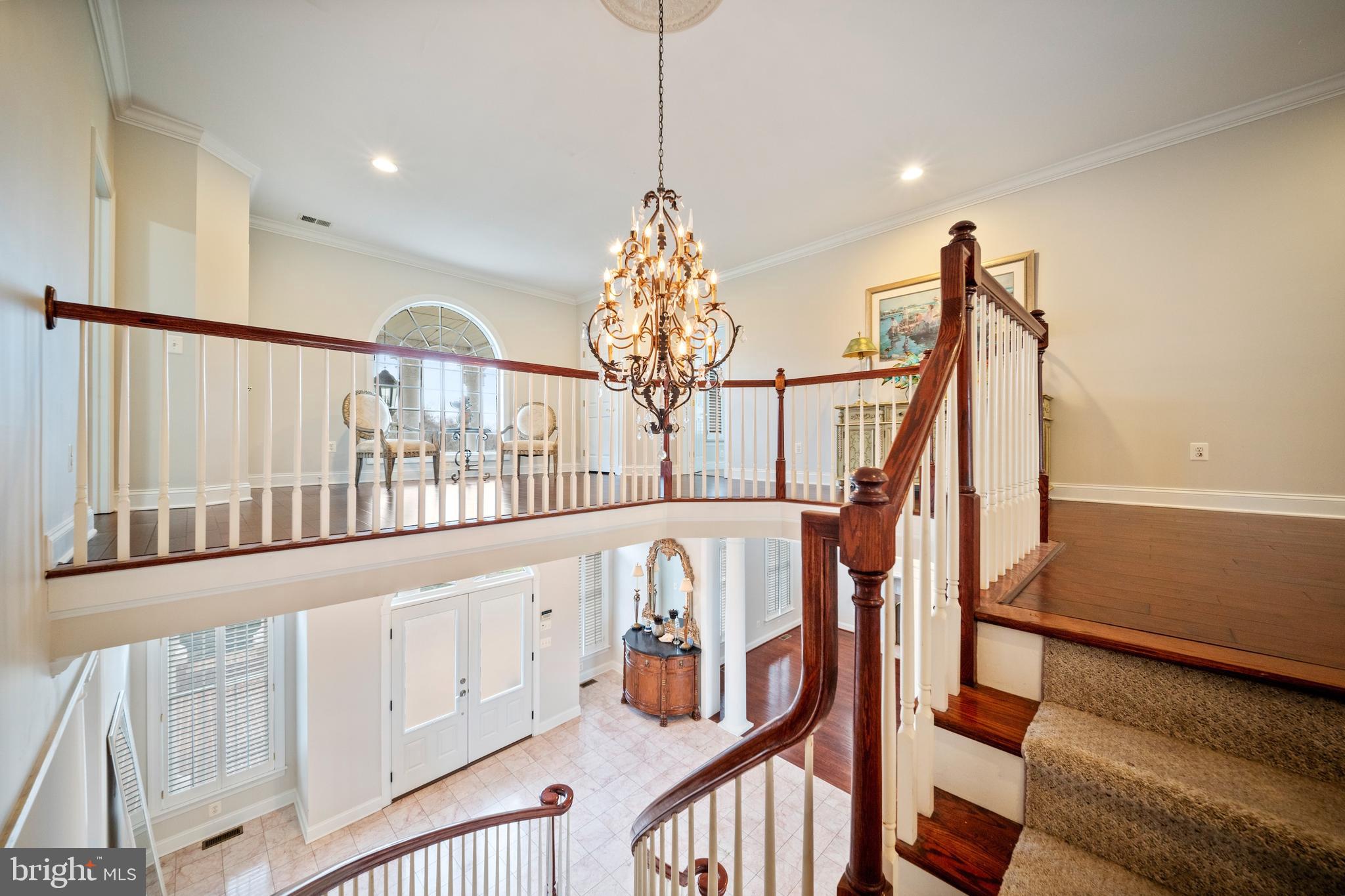 HAYFIELDS MANOR - Residential