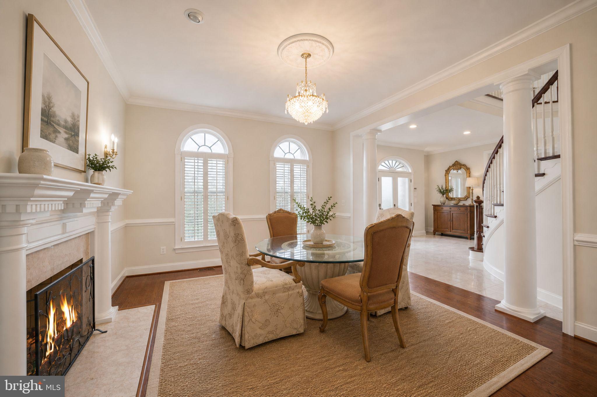 HAYFIELDS MANOR - Residential