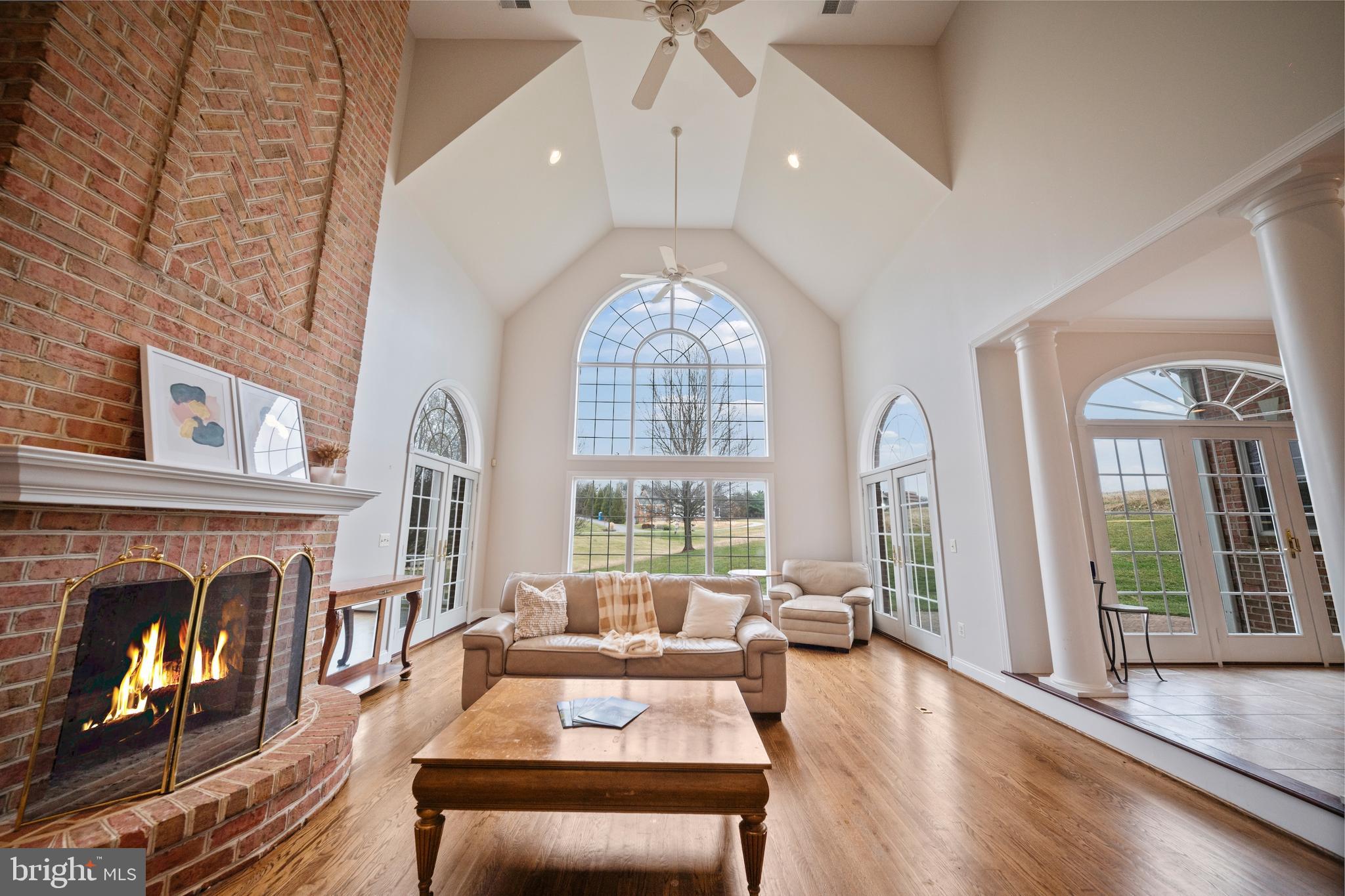 HAYFIELDS MANOR - Residential