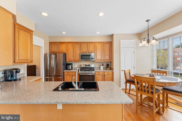 POTOMAC LAKES - Residential Lease