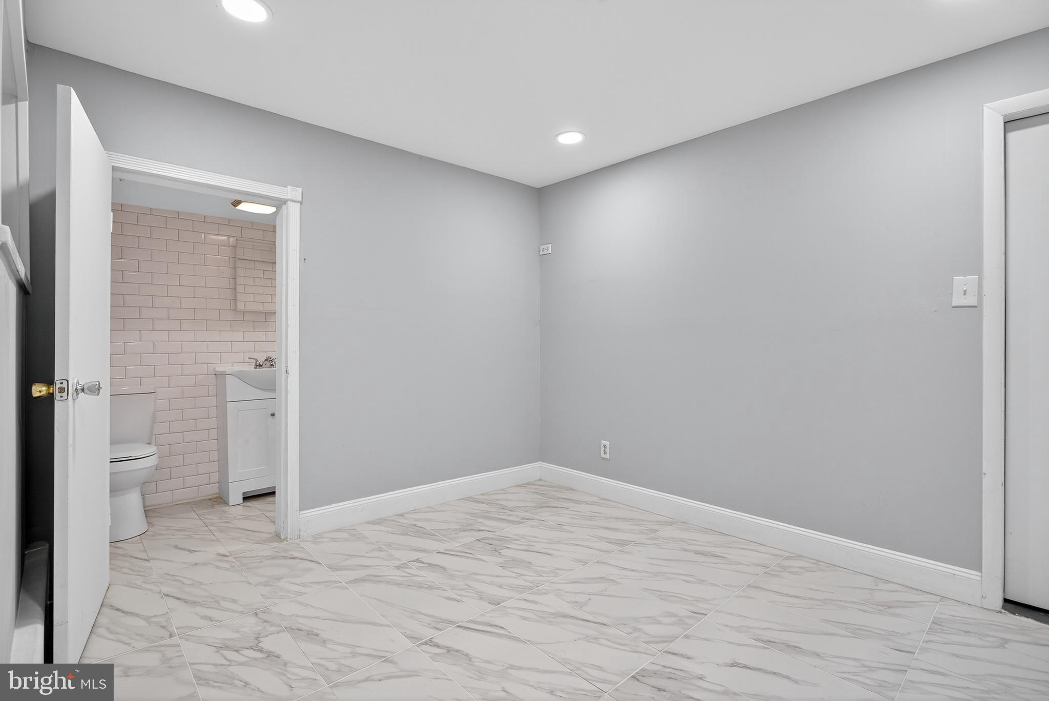 OLDE RICHMOND - Residential