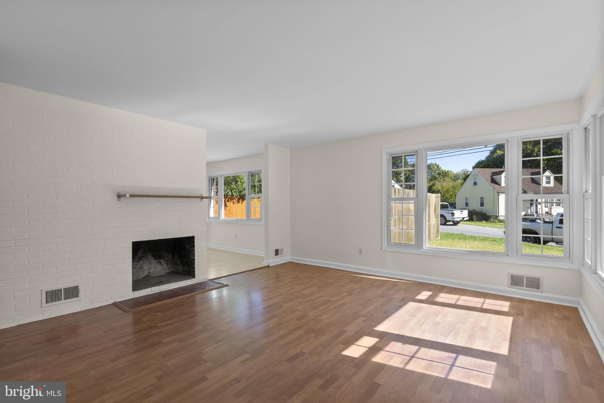 1404 MOFFET ROAD