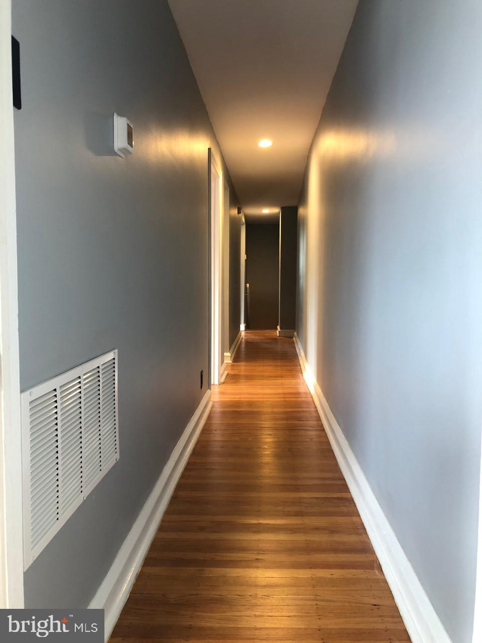 PORT RICHMOND - Residential Lease