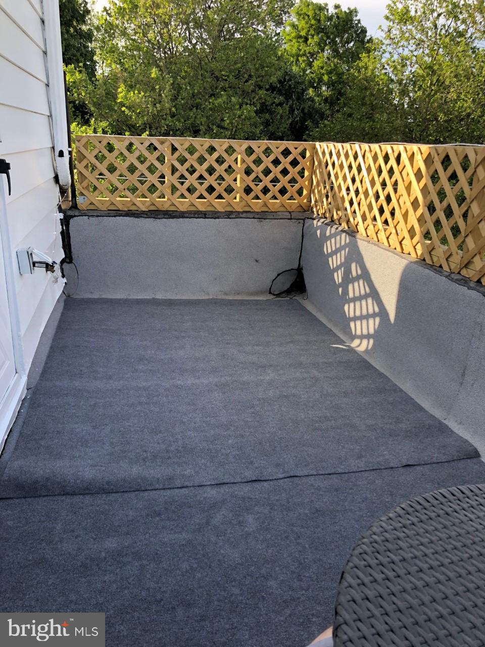 PORT RICHMOND - Residential Lease