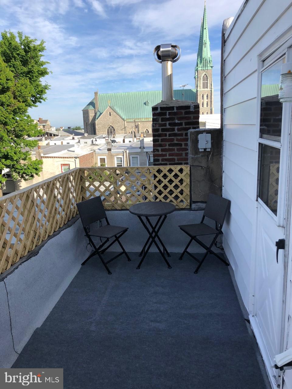 PORT RICHMOND - Residential Lease