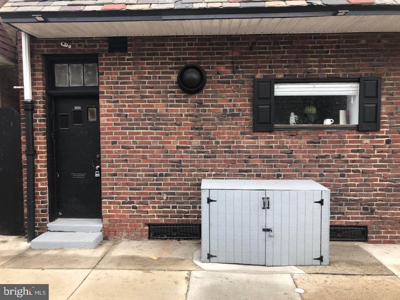 PORT RICHMOND - Residential Lease