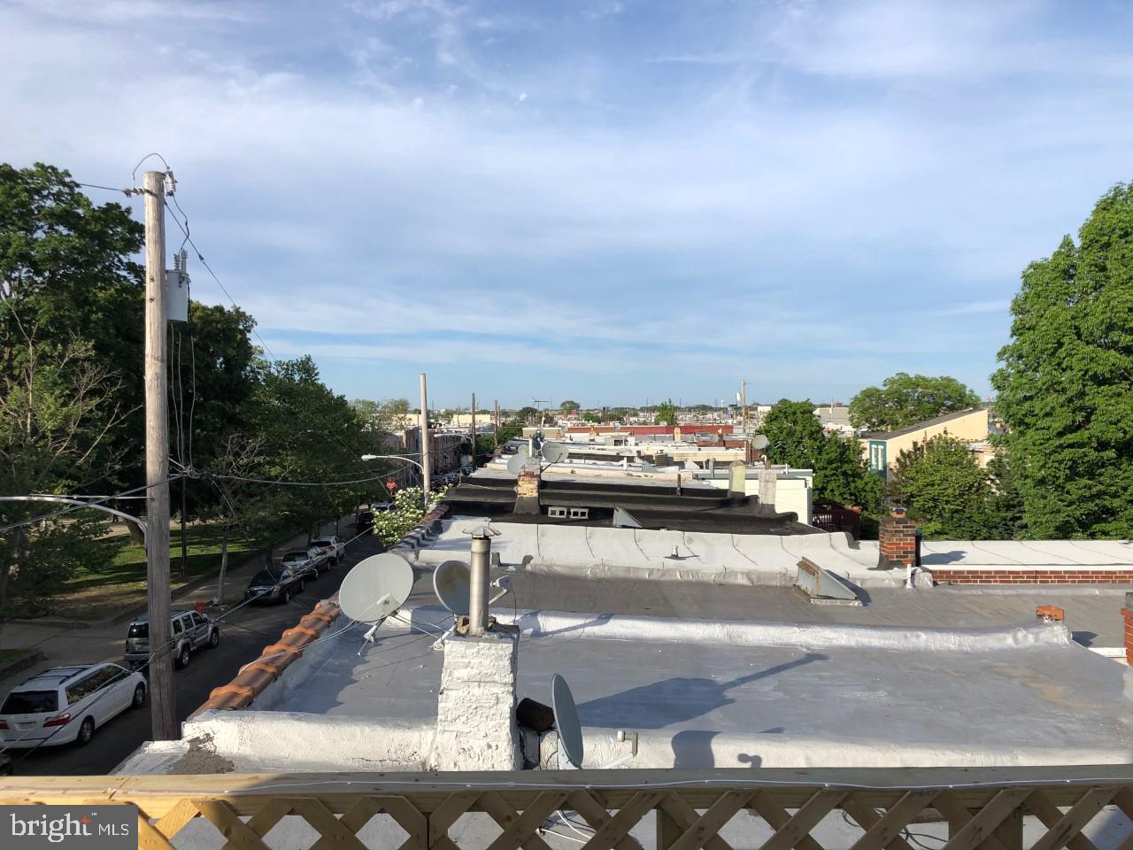 PORT RICHMOND - Residential Lease