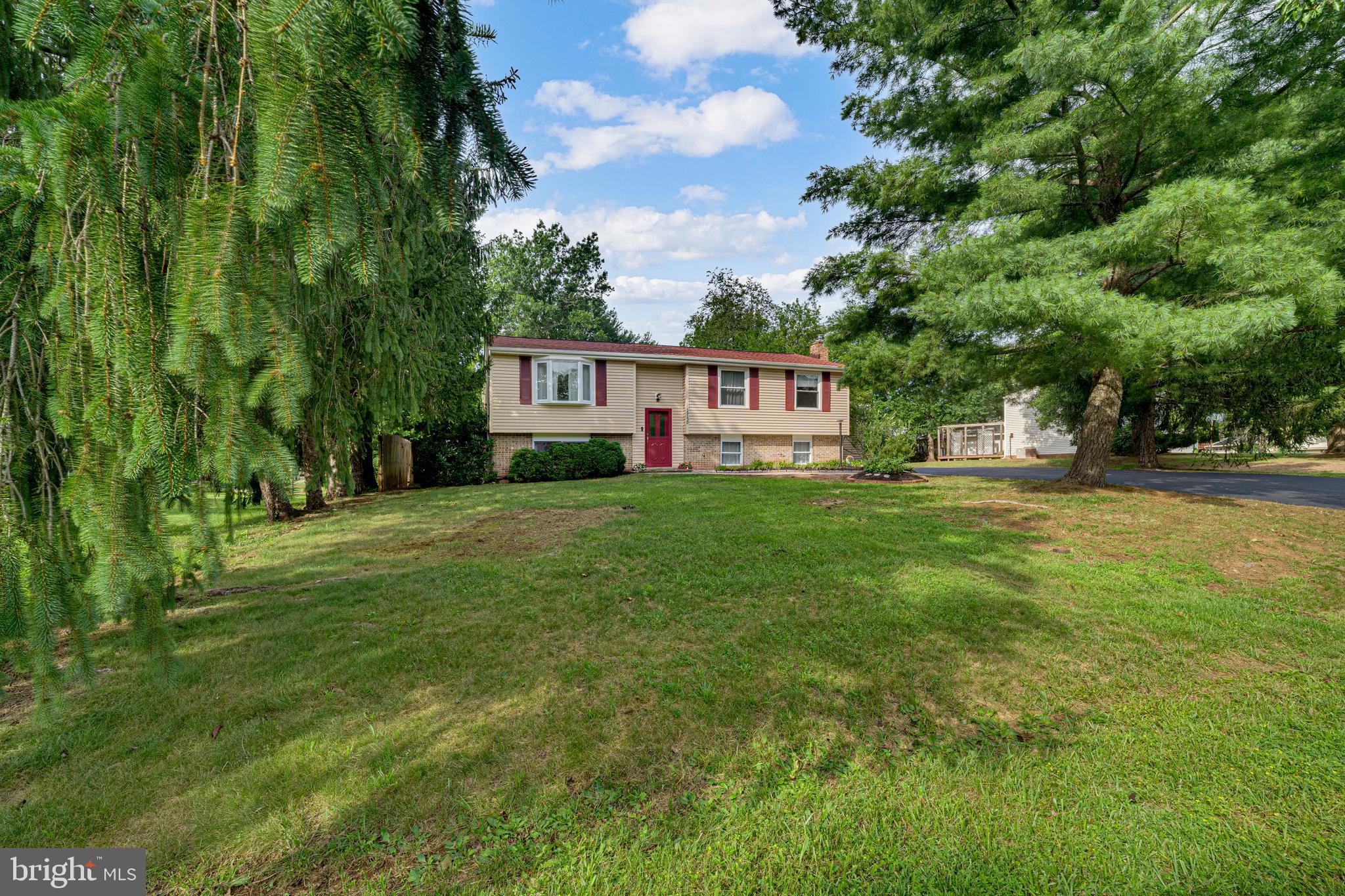 19130 DOWDEN CIRCLE
