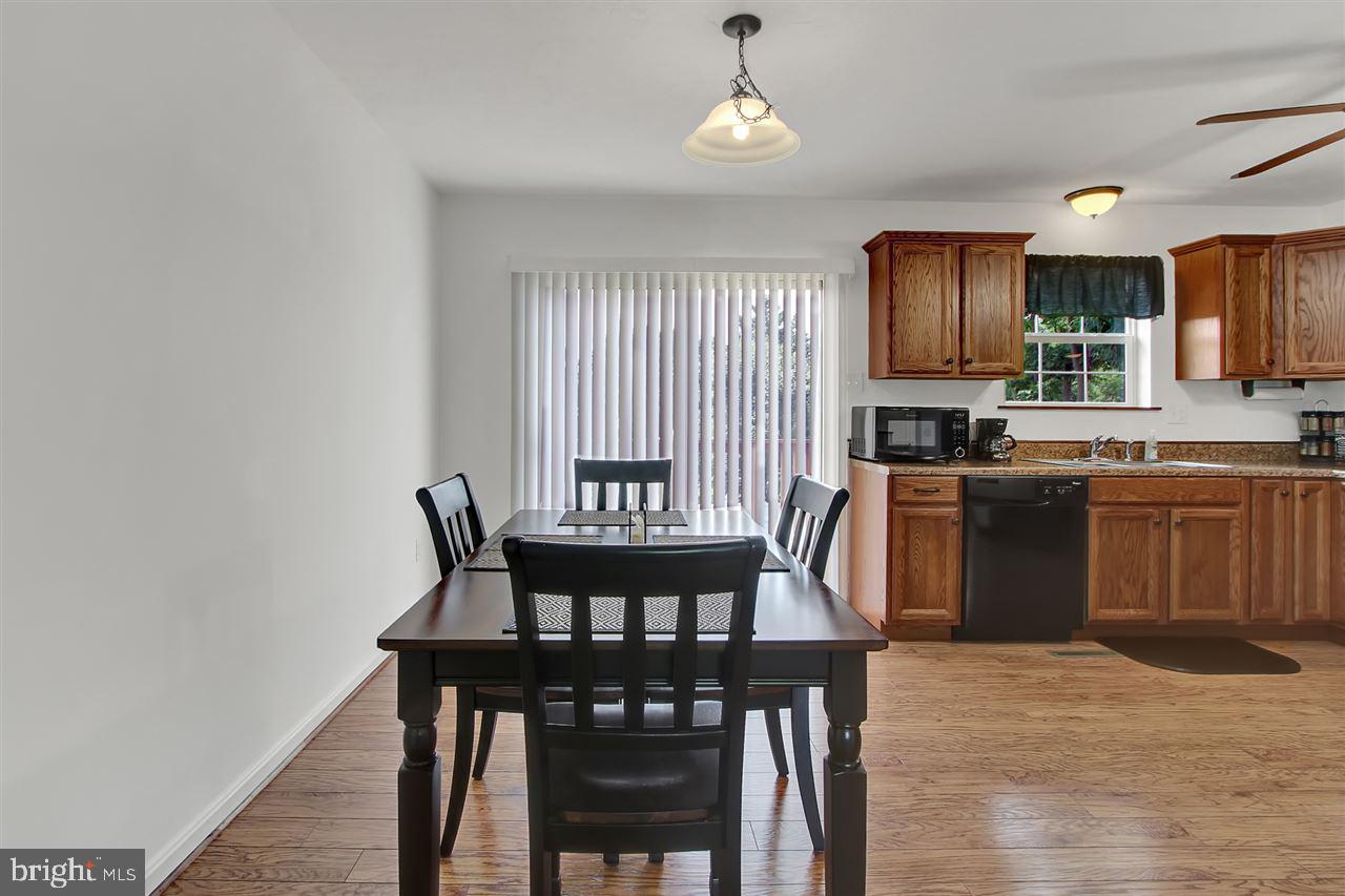 COLONIAL HILLS - Residential