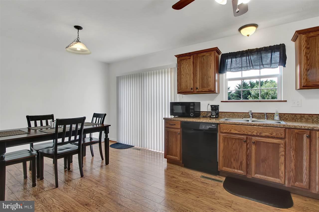 COLONIAL HILLS - Residential