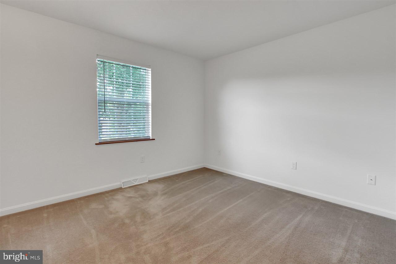 COLONIAL HILLS - Residential