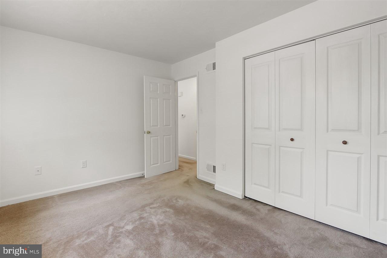 COLONIAL HILLS - Residential