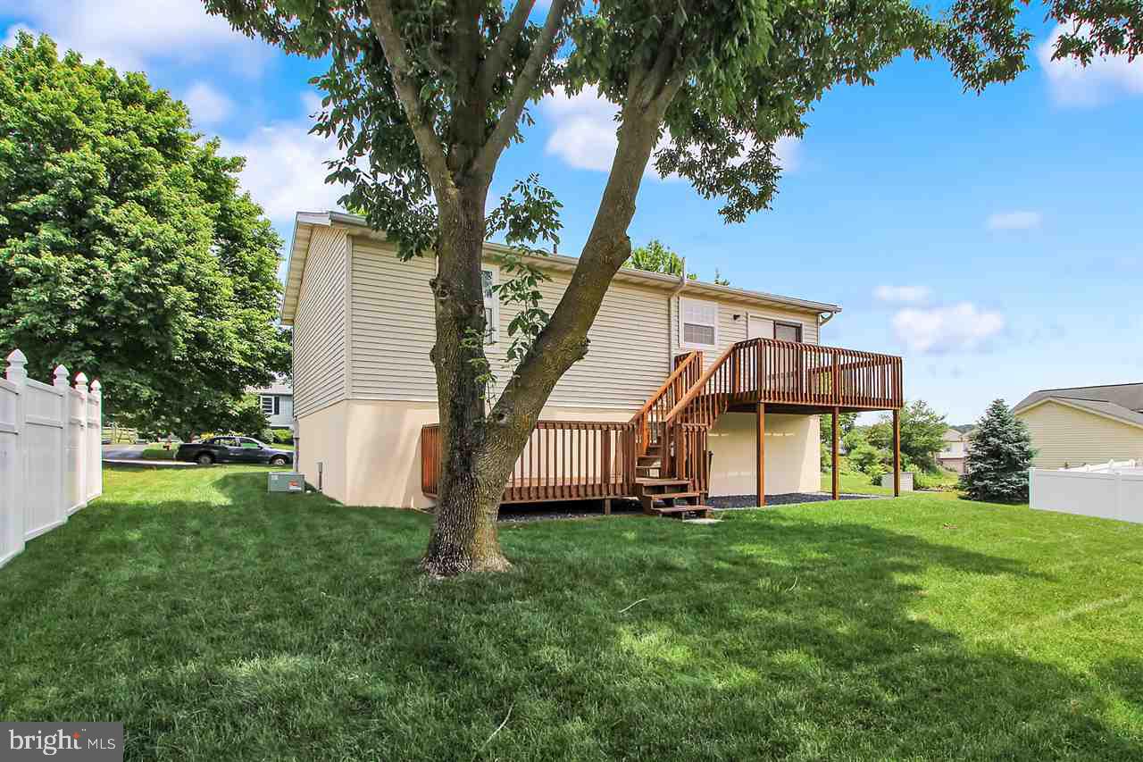 COLONIAL HILLS - Residential