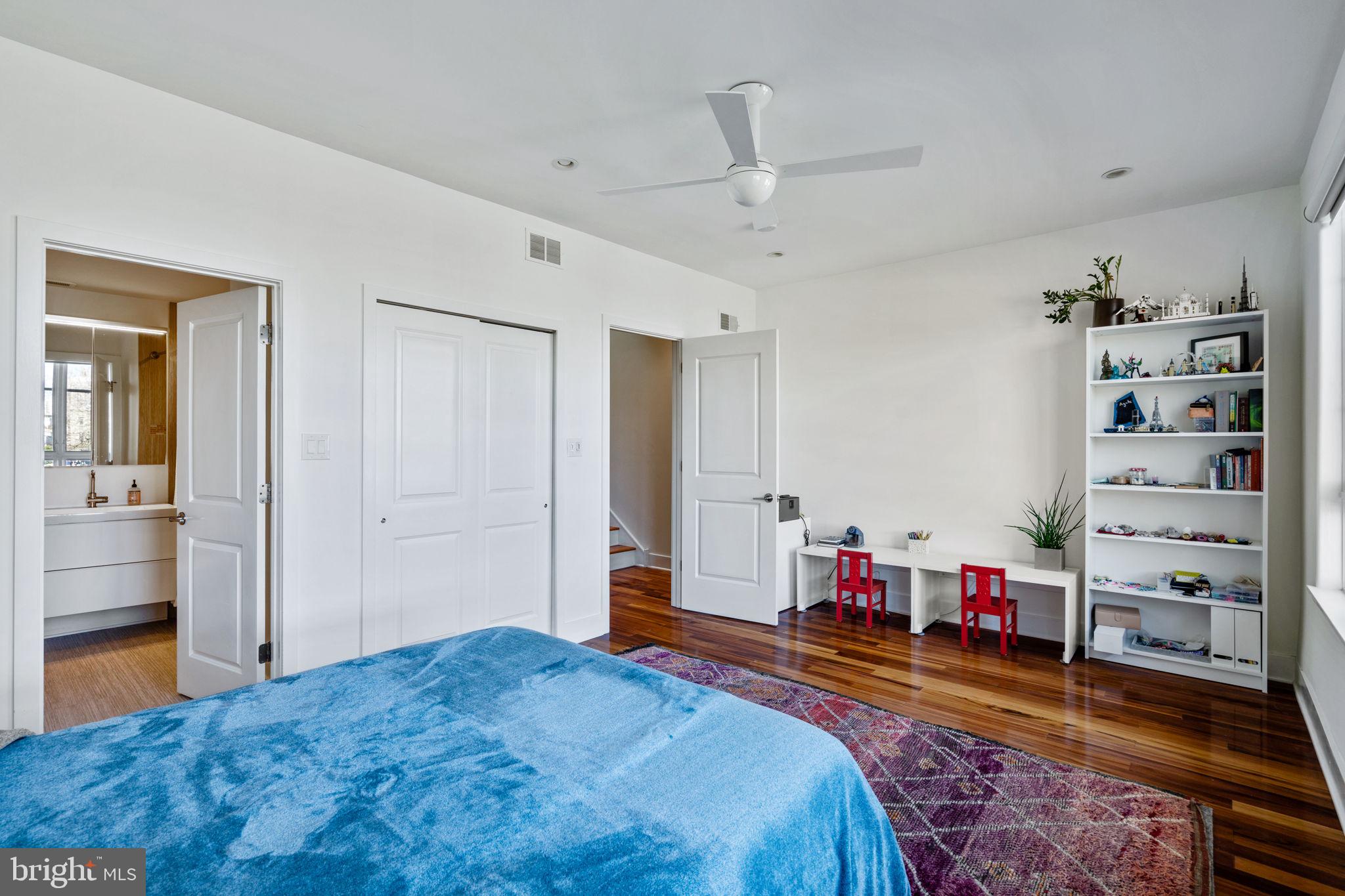 PASSYUNK SQUARE - Residential