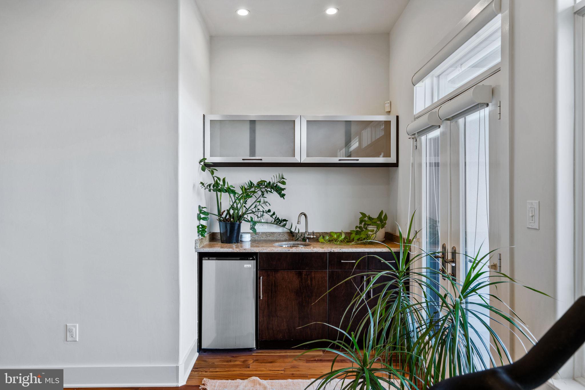 PASSYUNK SQUARE - Residential