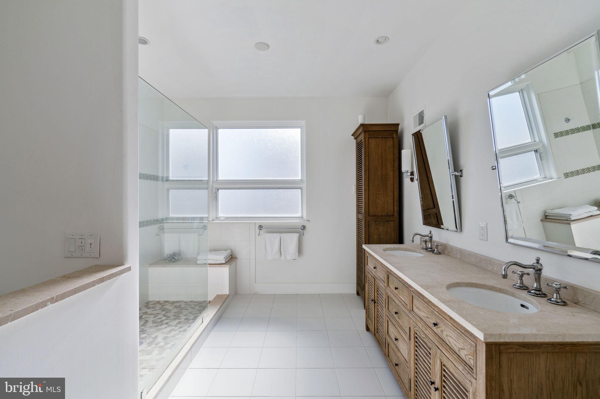 PASSYUNK SQUARE - Residential