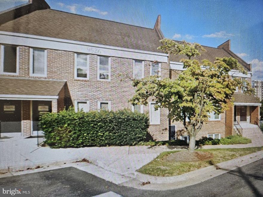 This is 2 units (9524-B & 9526-B) that make-up the entire 1st floor of the building and are built-out together as one contiguous unit with 2 entrances, 2 HVAC systems, 2 restrooms, plenty of space good for many professional uses!  Currently built-out as a chiropractic office with: nurses/admin check-in desk/workspace and doctor's office, waiting room, open treatment areas, 3 private treatment rooms (1 with x-ray area), large open physical therapy space, kitchen/break room, plenty of storage areas, and plenty of unassigned parking available.  Excellent visibility on the corner of Blake Ln & Rt 29.  Uniform exterior signage allowed.  Owner/Seller is the doctor, who will be retiring and closing his practice by early January.  Please call listing agent to schedule showings by appointment in advance while the doctor is still using the offices.  Note - the listing only reflects the tax info for 9524-B.