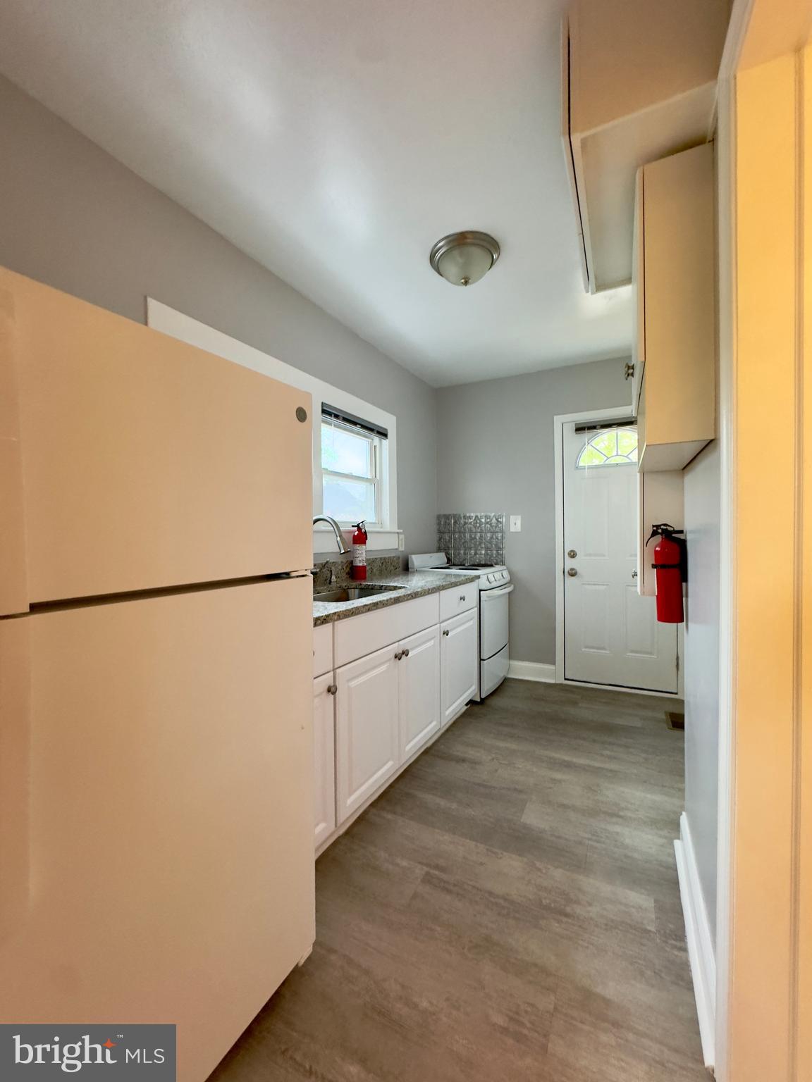 PARKVILLE - Residential Lease