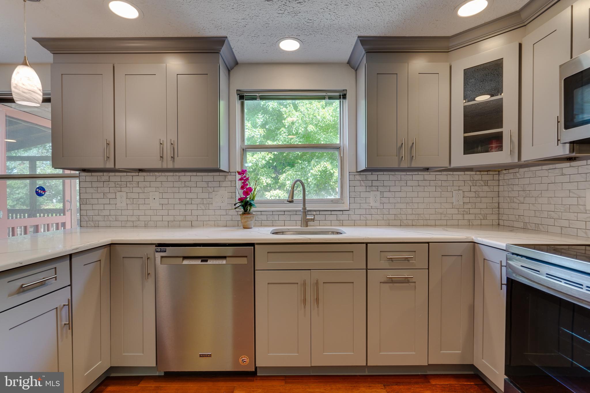 CRESTBROOK - Residential Lease