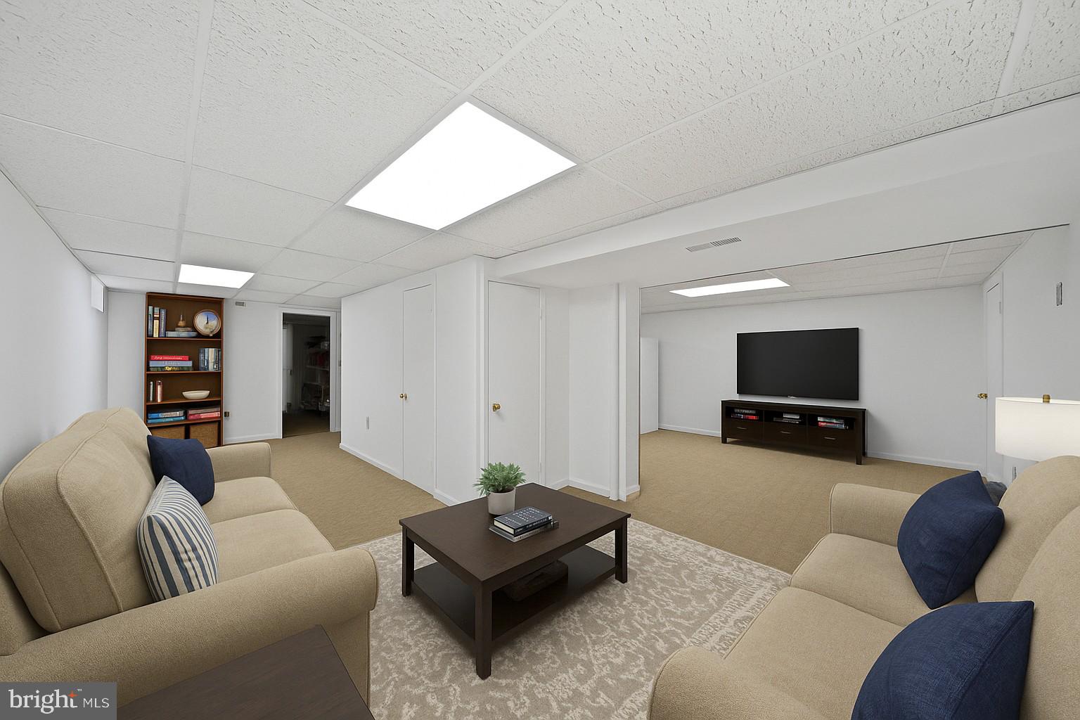 CLOVERFIELD MANOR - Residential