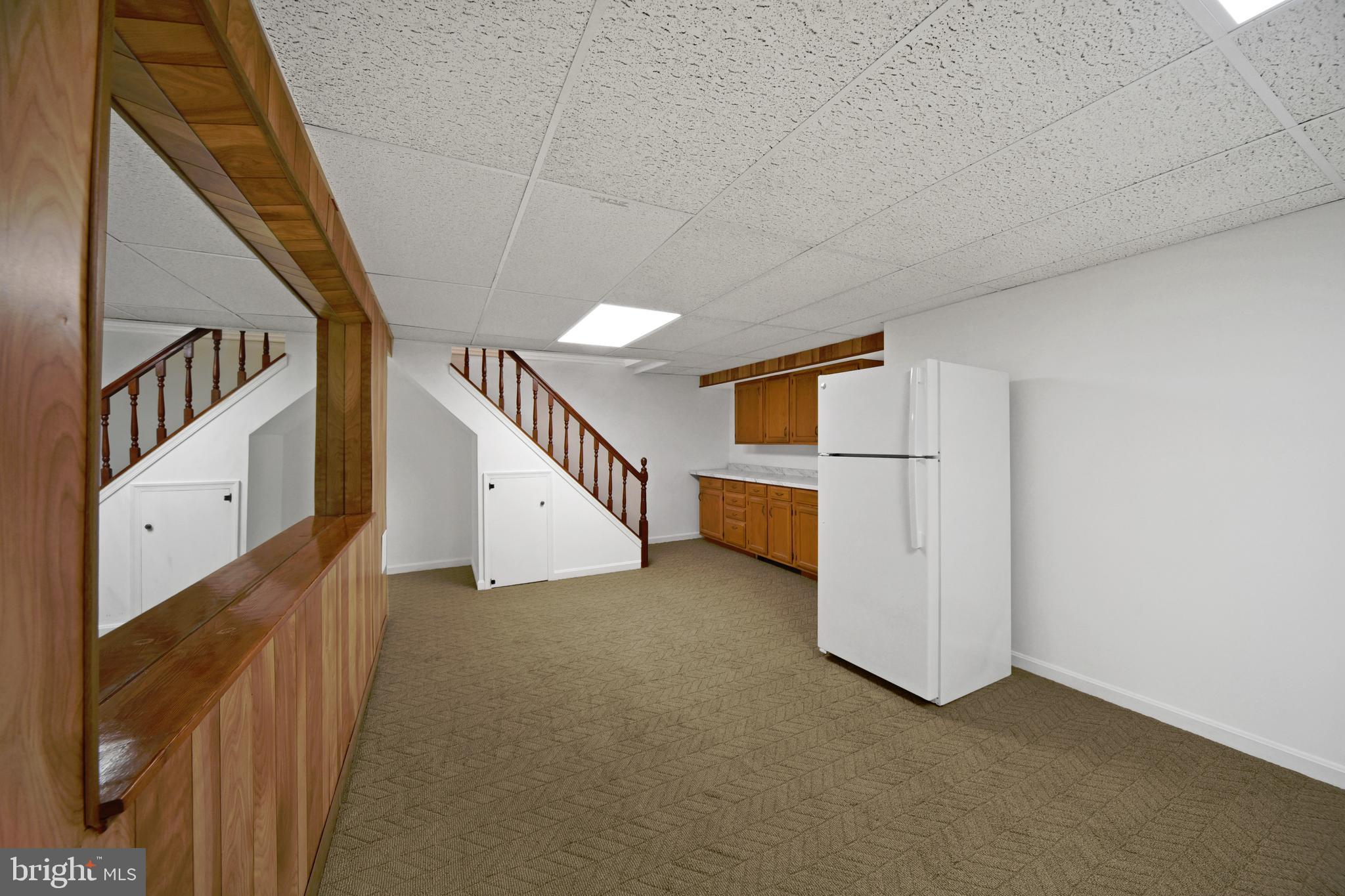 CLOVERFIELD MANOR - Residential