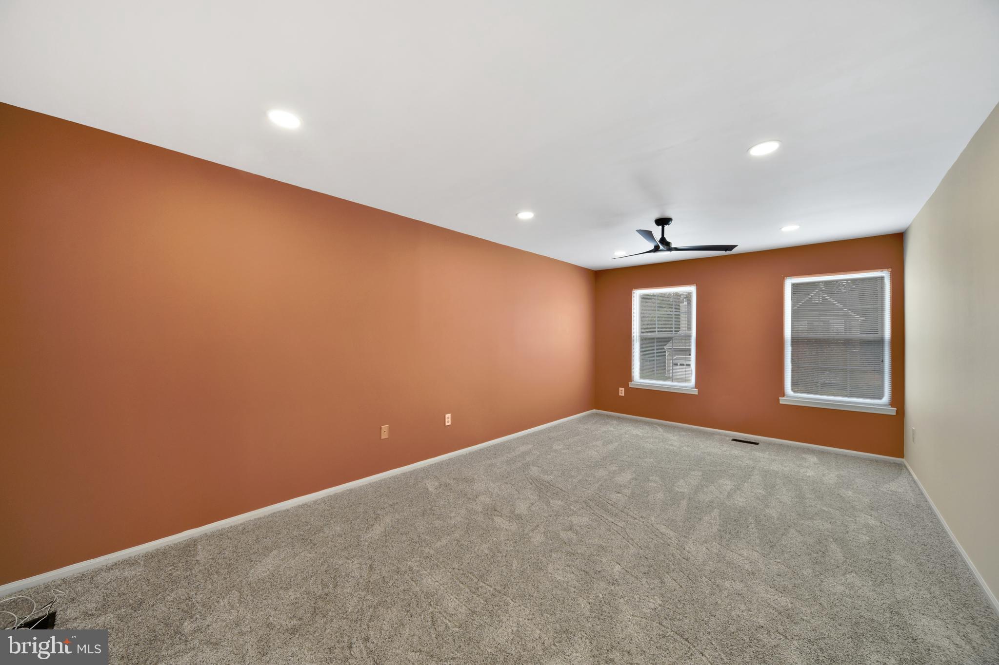 CLOVERFIELD MANOR - Residential