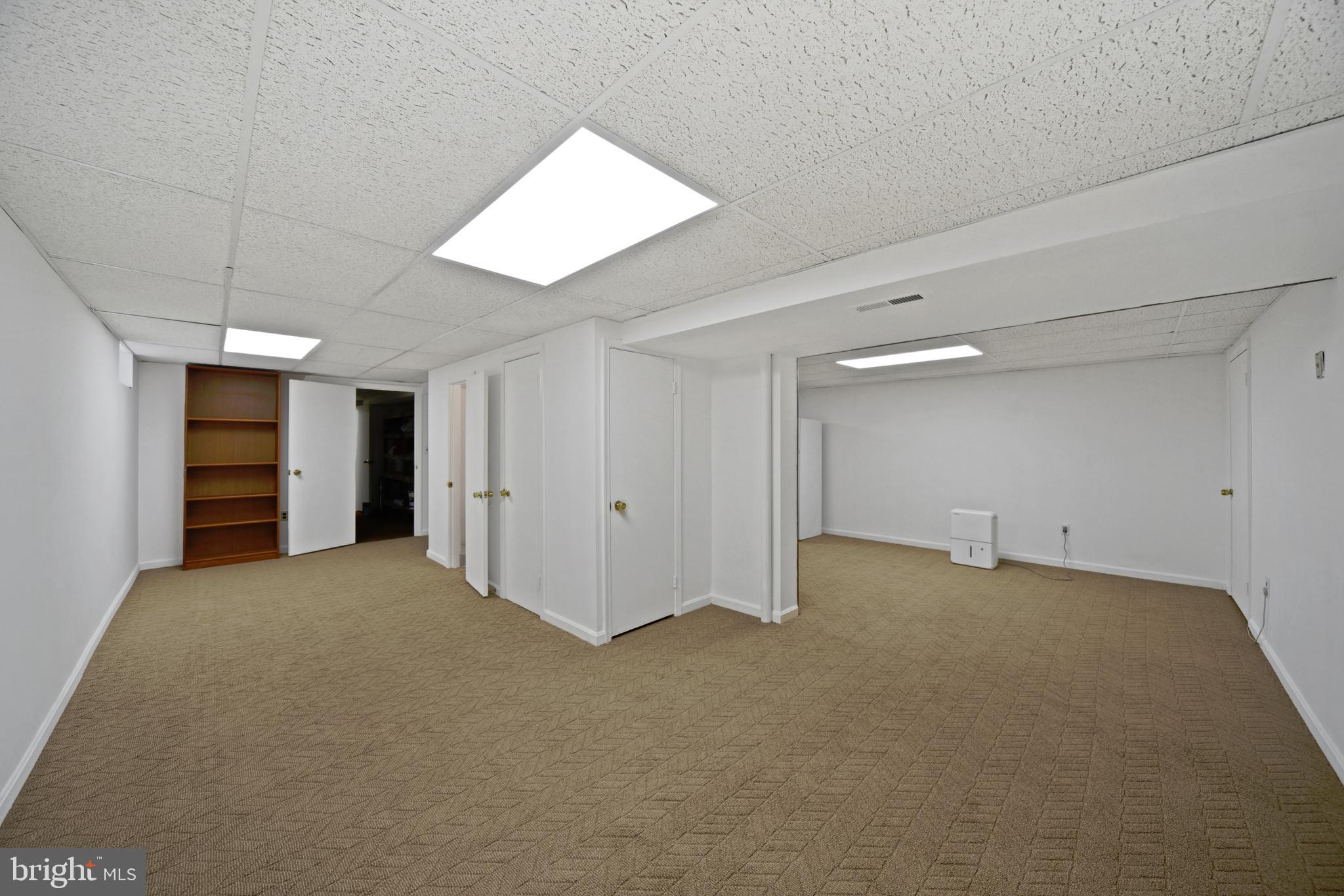 CLOVERFIELD MANOR - Residential