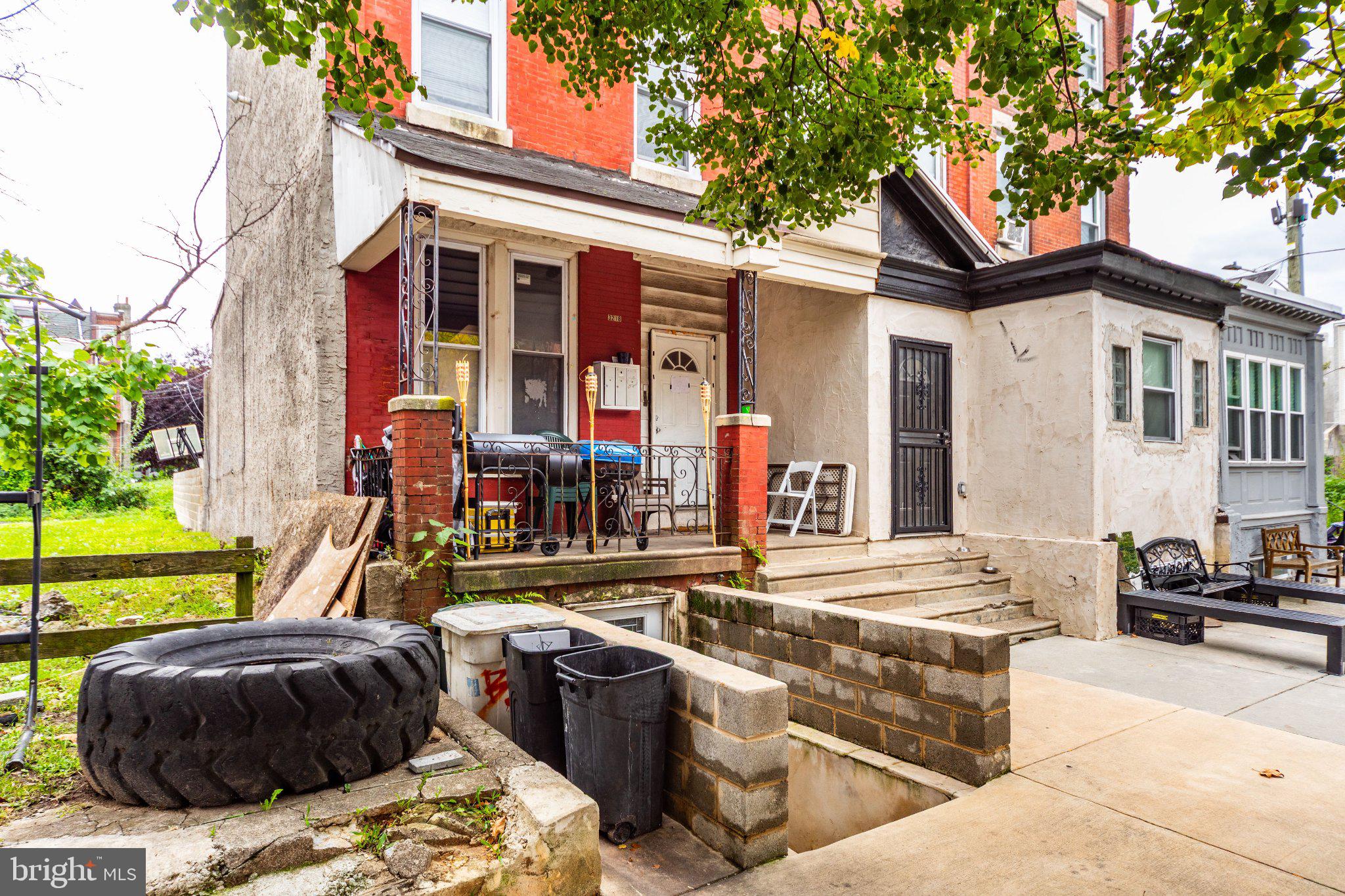 3218 W MONTGOMERY AVENUE