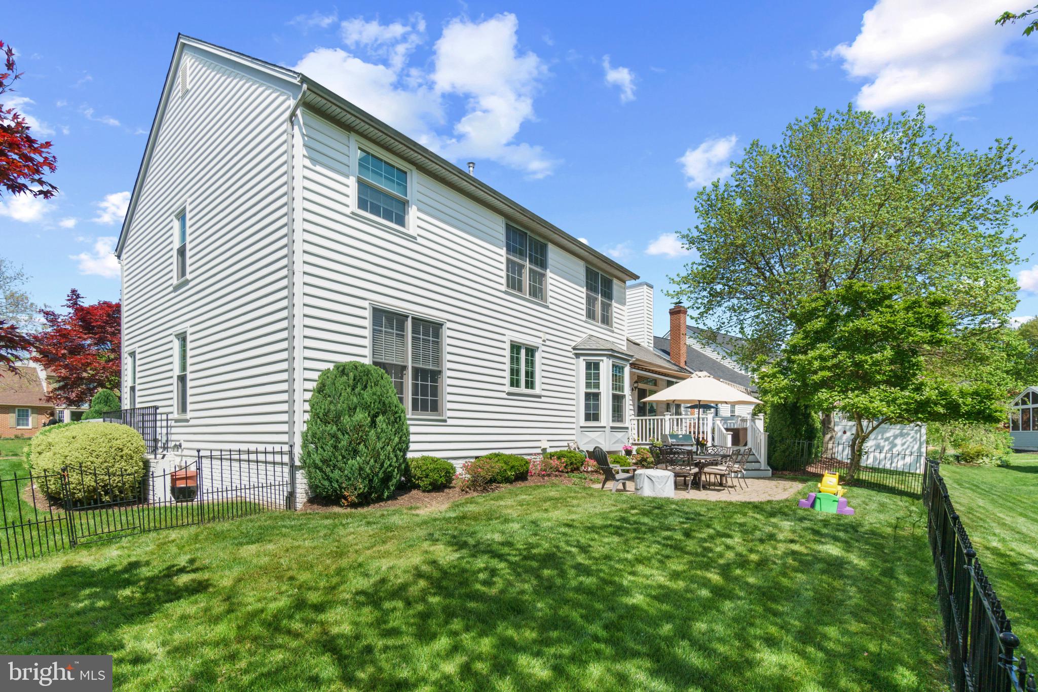 GREENS OF CROFTON - Residential