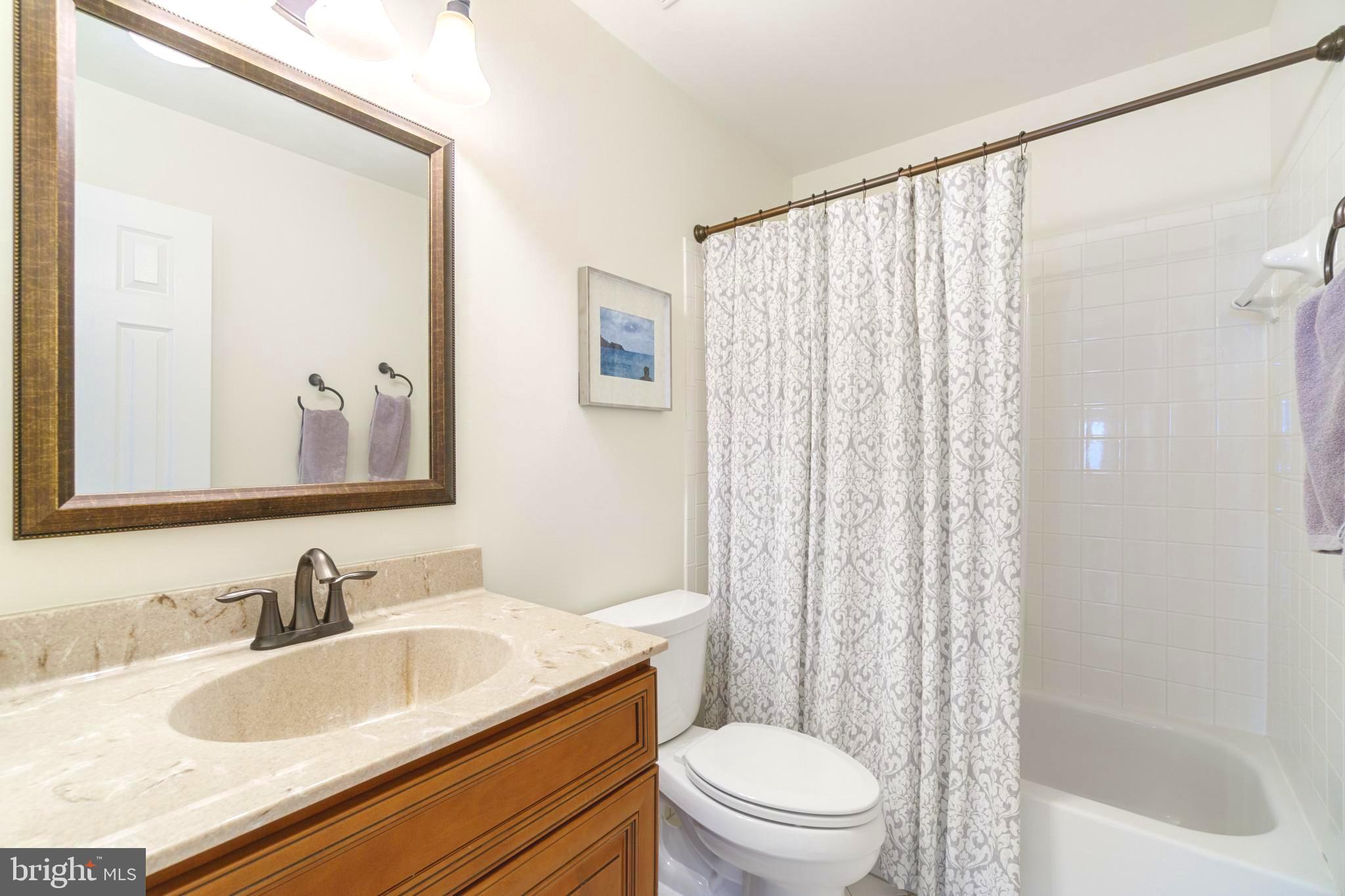 GREENS OF CROFTON - Residential