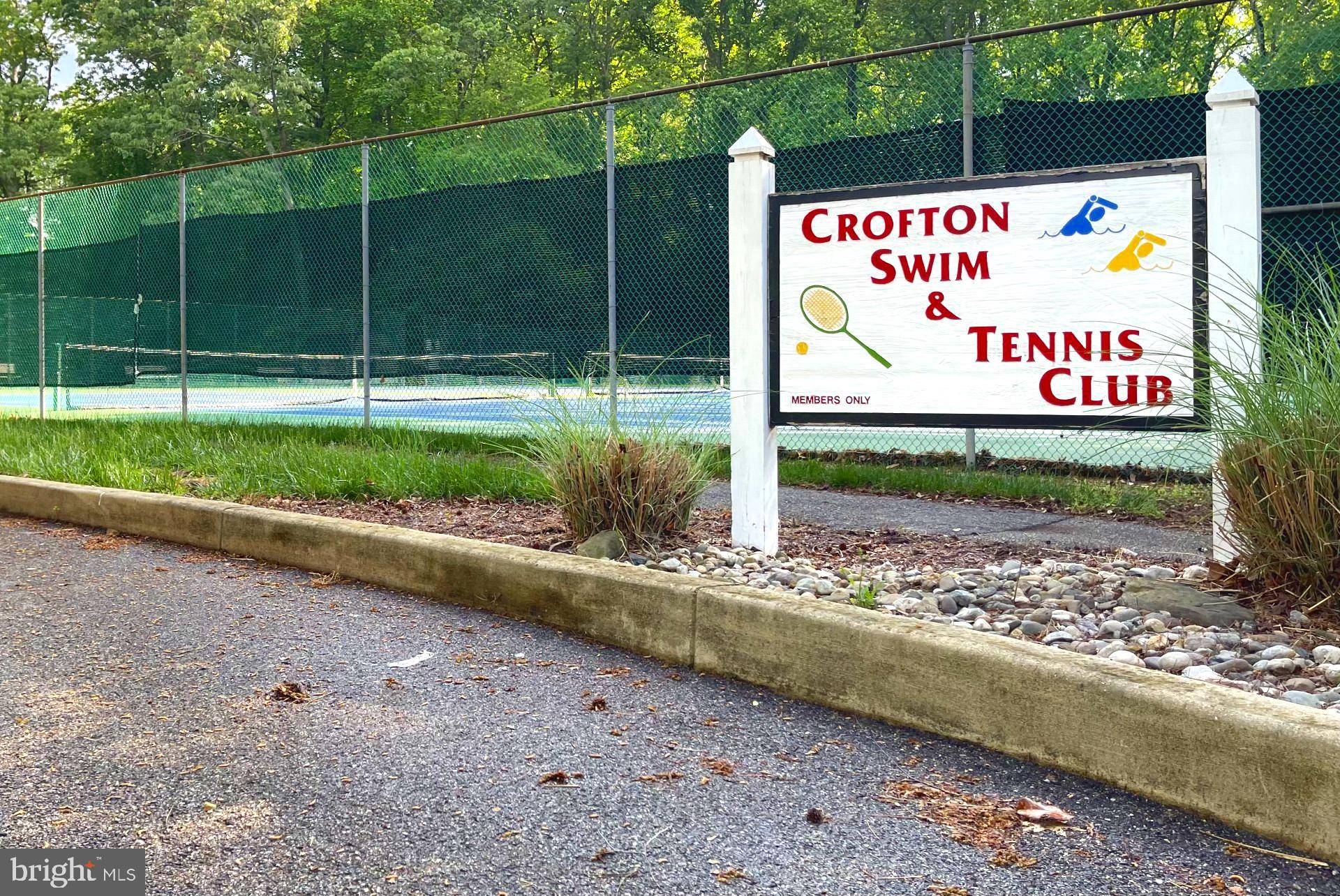 GREENS OF CROFTON - Residential