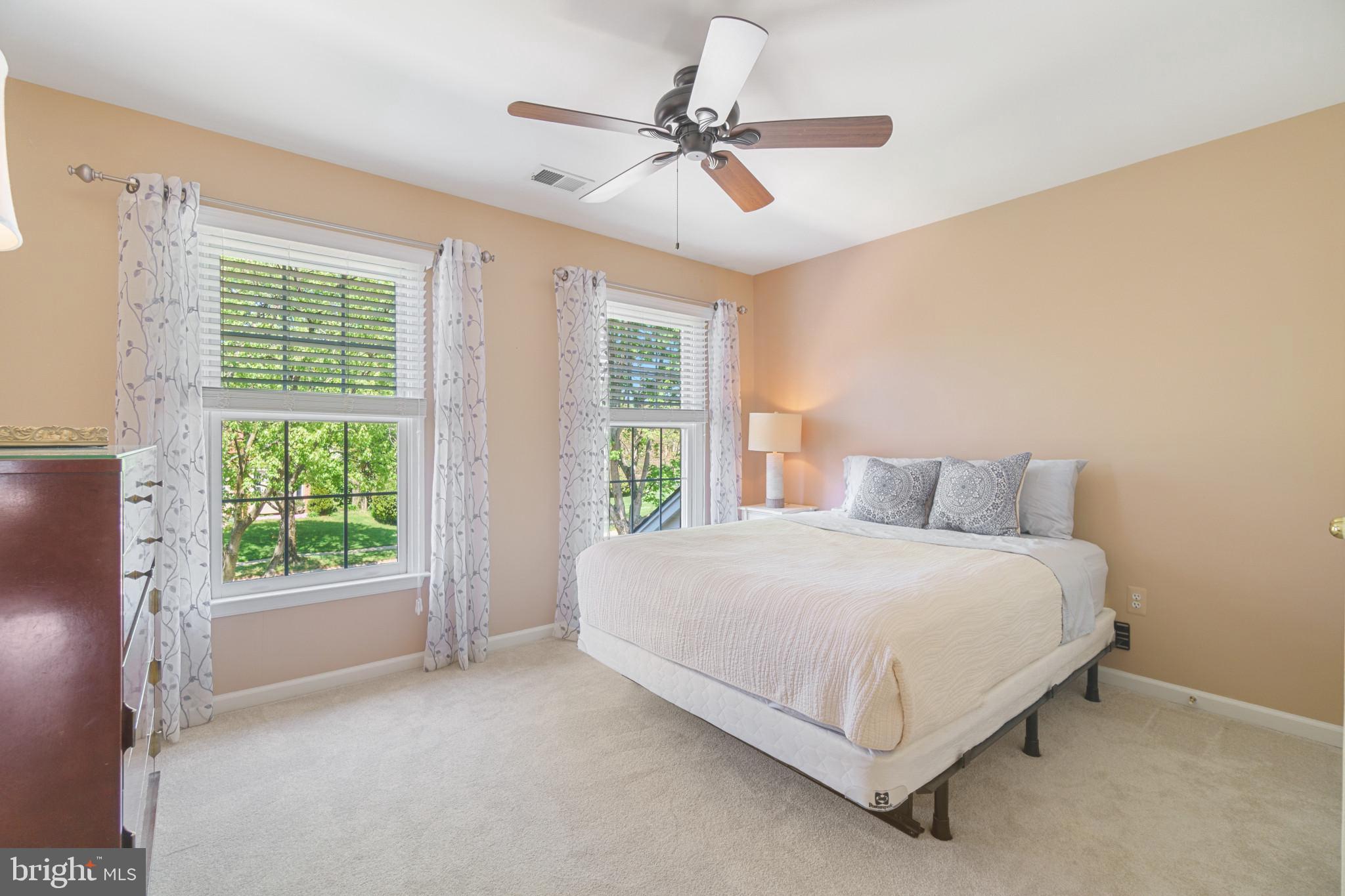 GREENS OF CROFTON - Residential