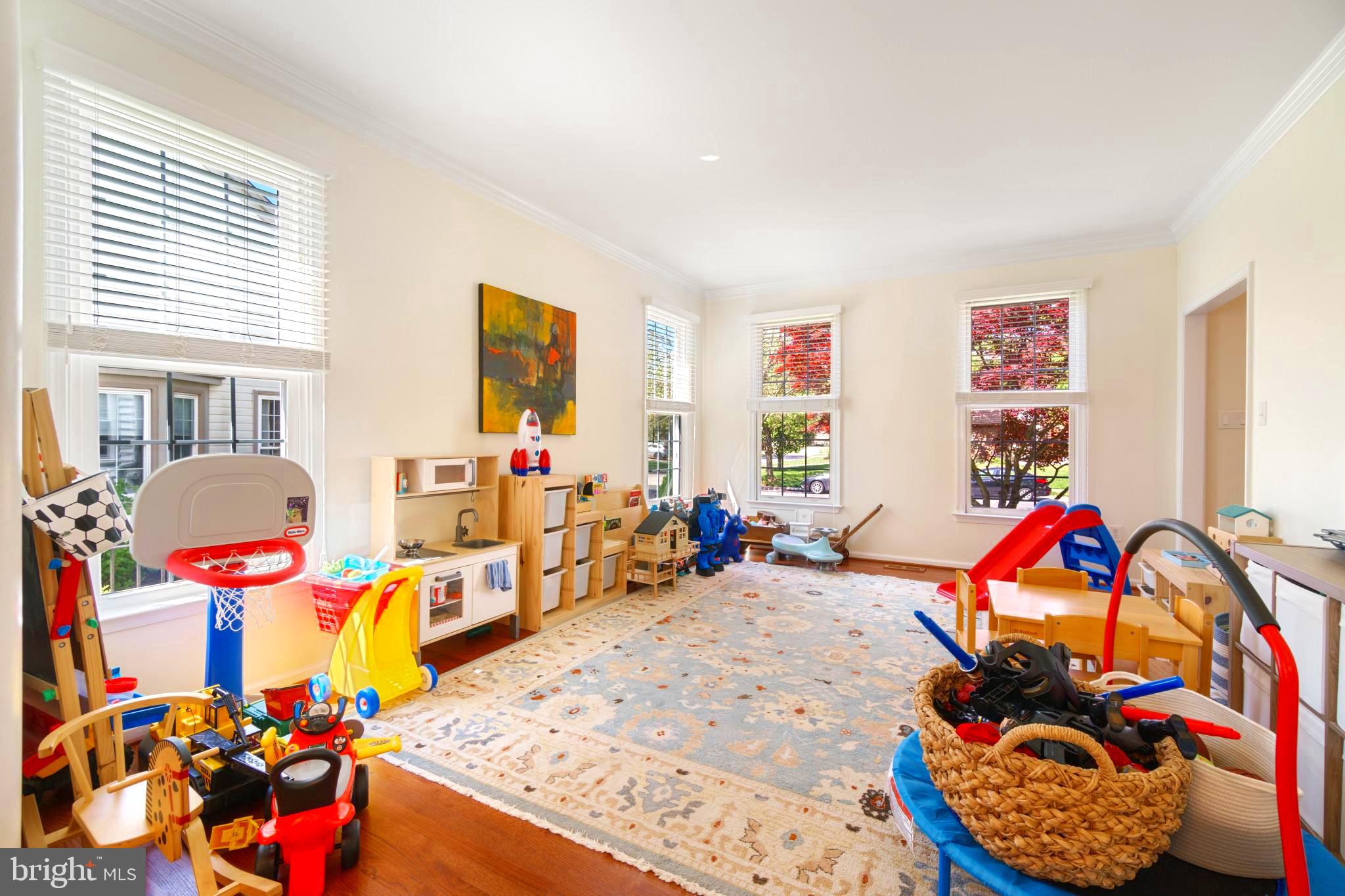 GREENS OF CROFTON - Residential