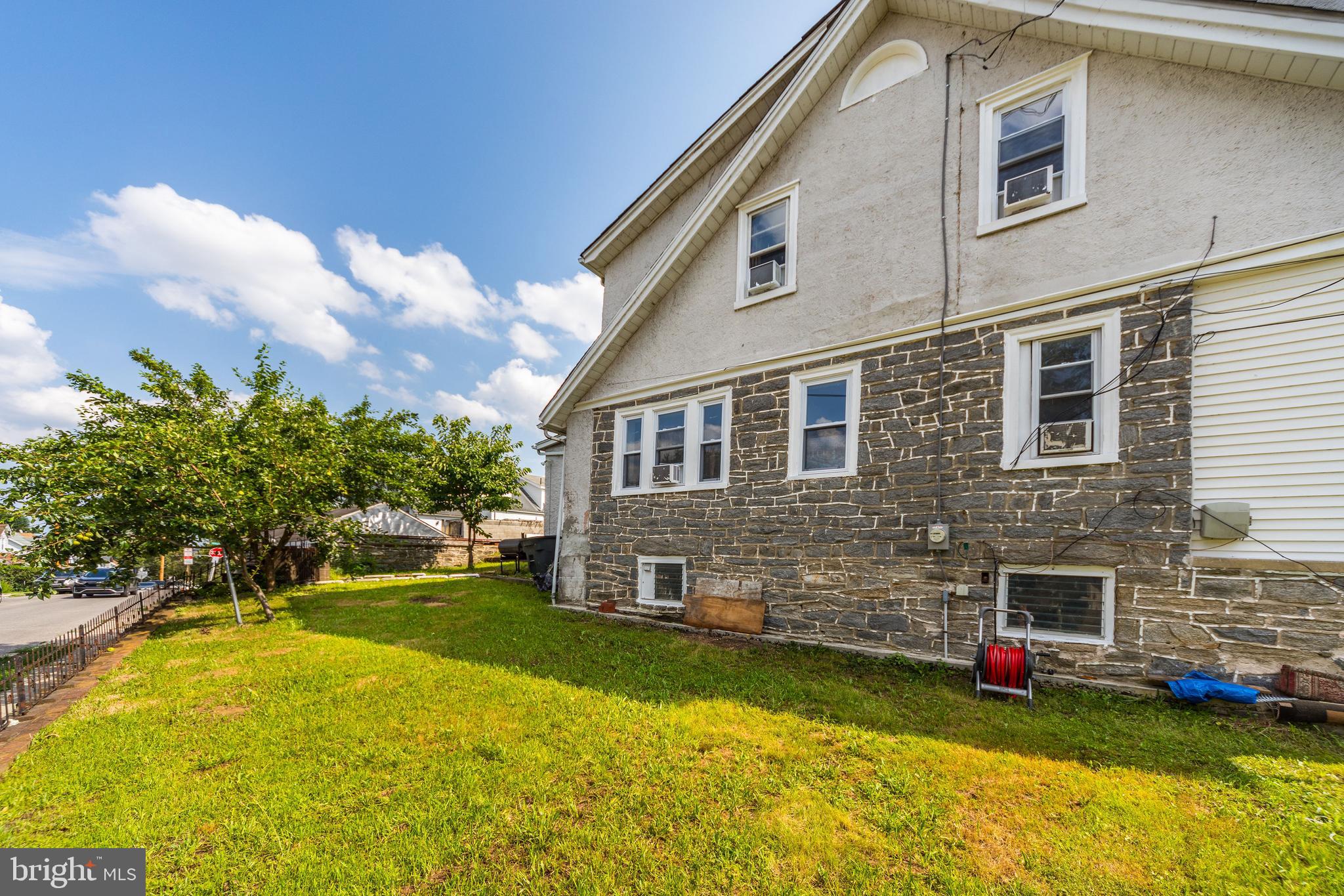 121 ENGLEWOOD ROAD